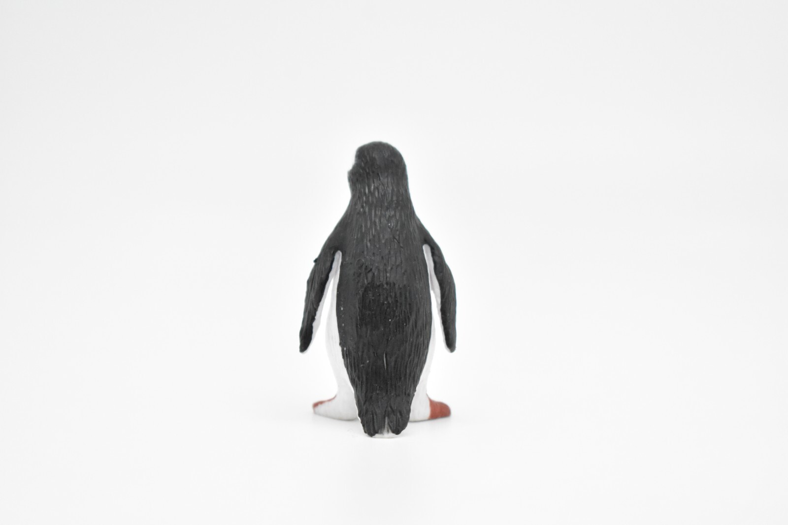 Penguin, Gentoo, Very Nice Plastic Model, Hand Painted Toy 1 3/4″ OK23 B618