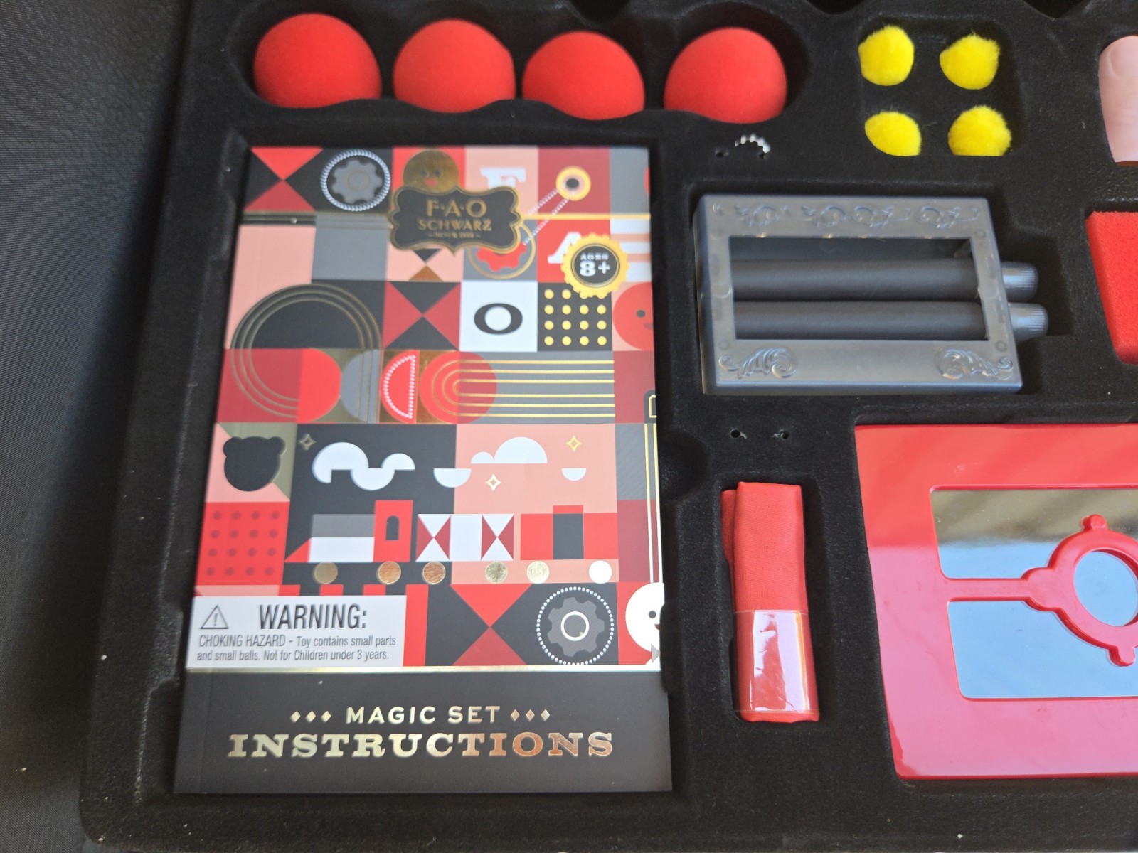 OPEN BOX FAO Schwarz Ultimate Magic 24pcs Set with 275+ tricks