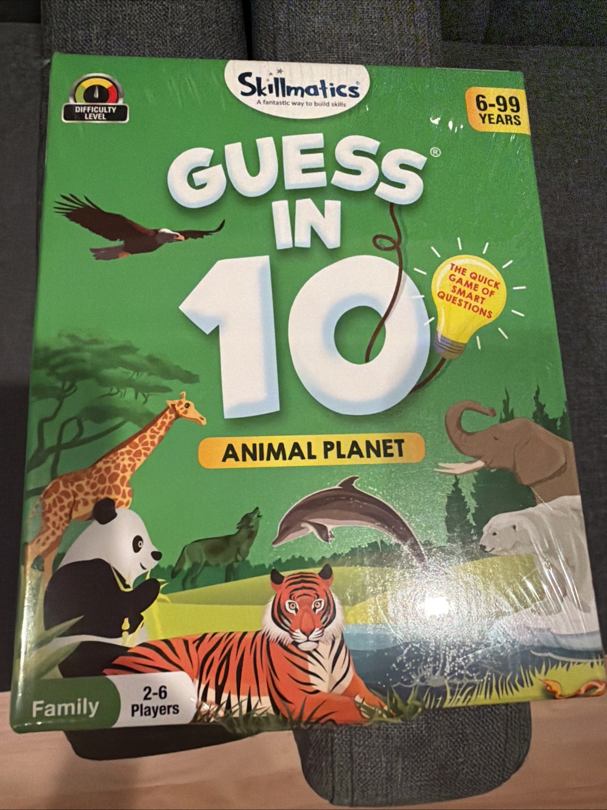 (NIB Sealed) Skillmatics Guess in 10 Animal Planet Card Game
