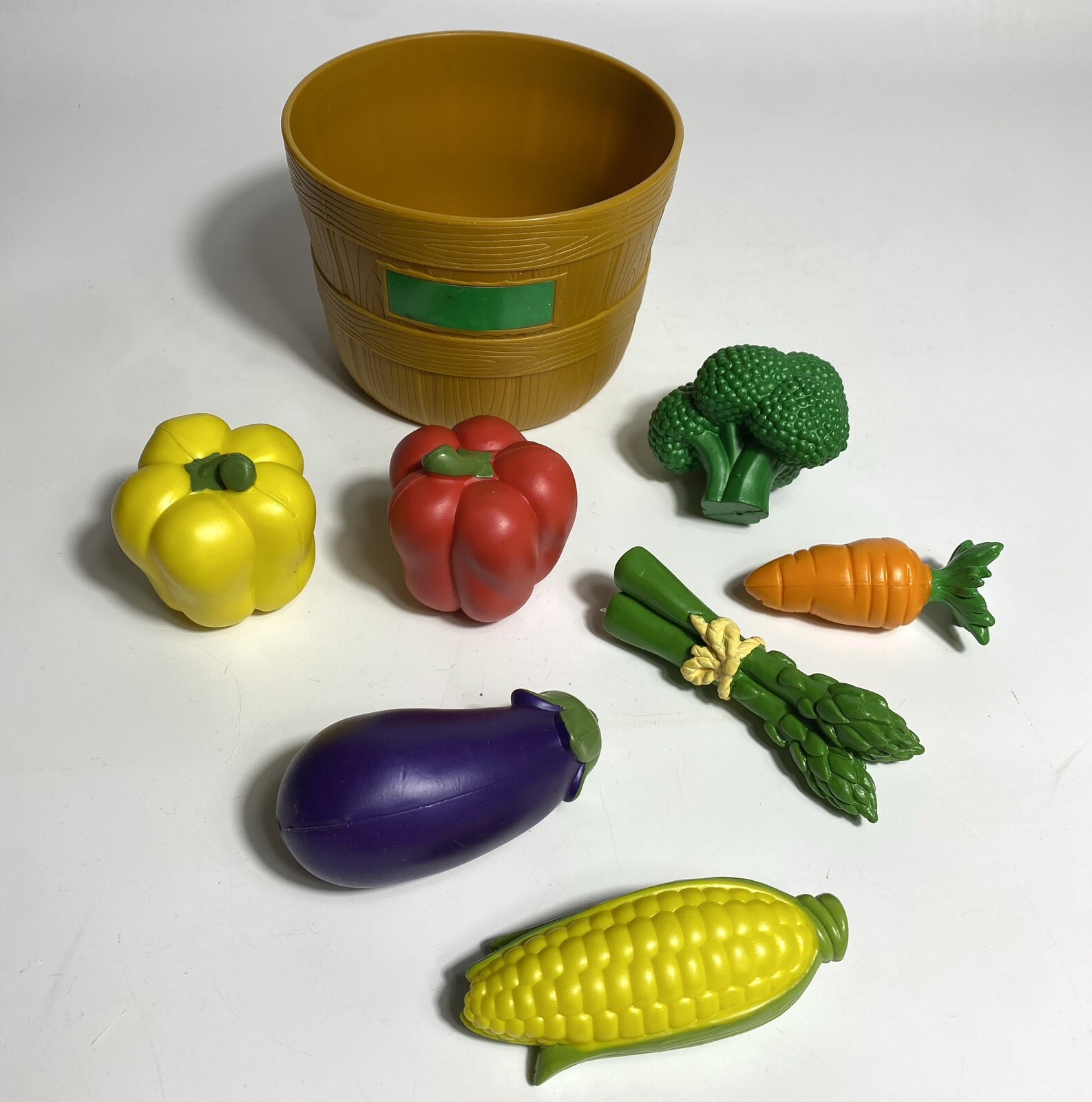 Learning Resources Kitchen Food Farmers Market Sorting Fruit & Vegetable Bushels