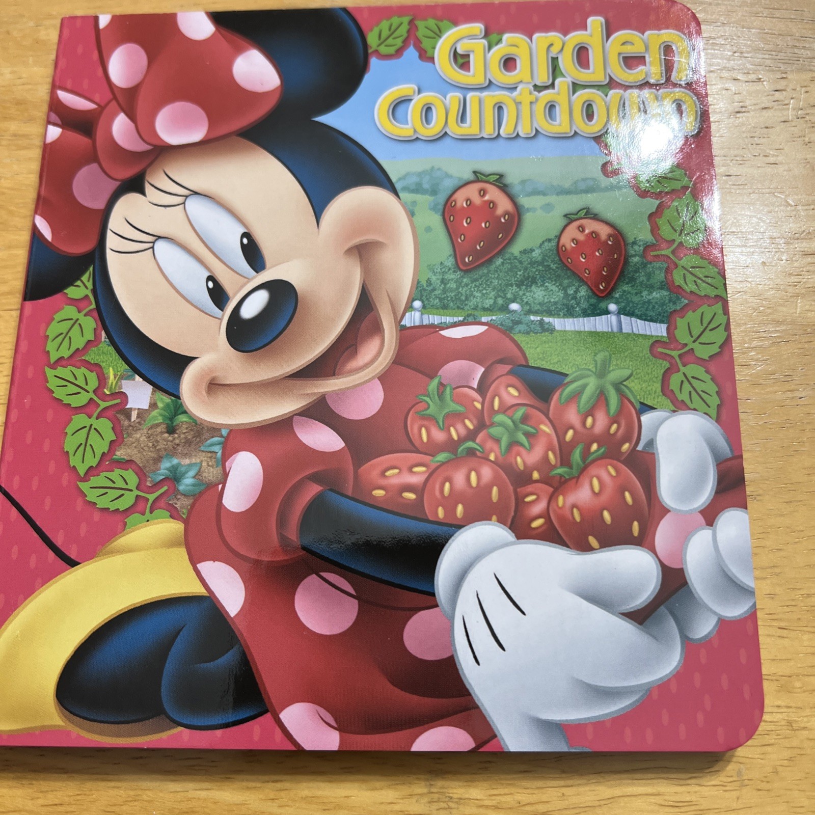 MICKEY & FRIENDS “Busy Beats” Electronic Music Maker and 8 Book Library