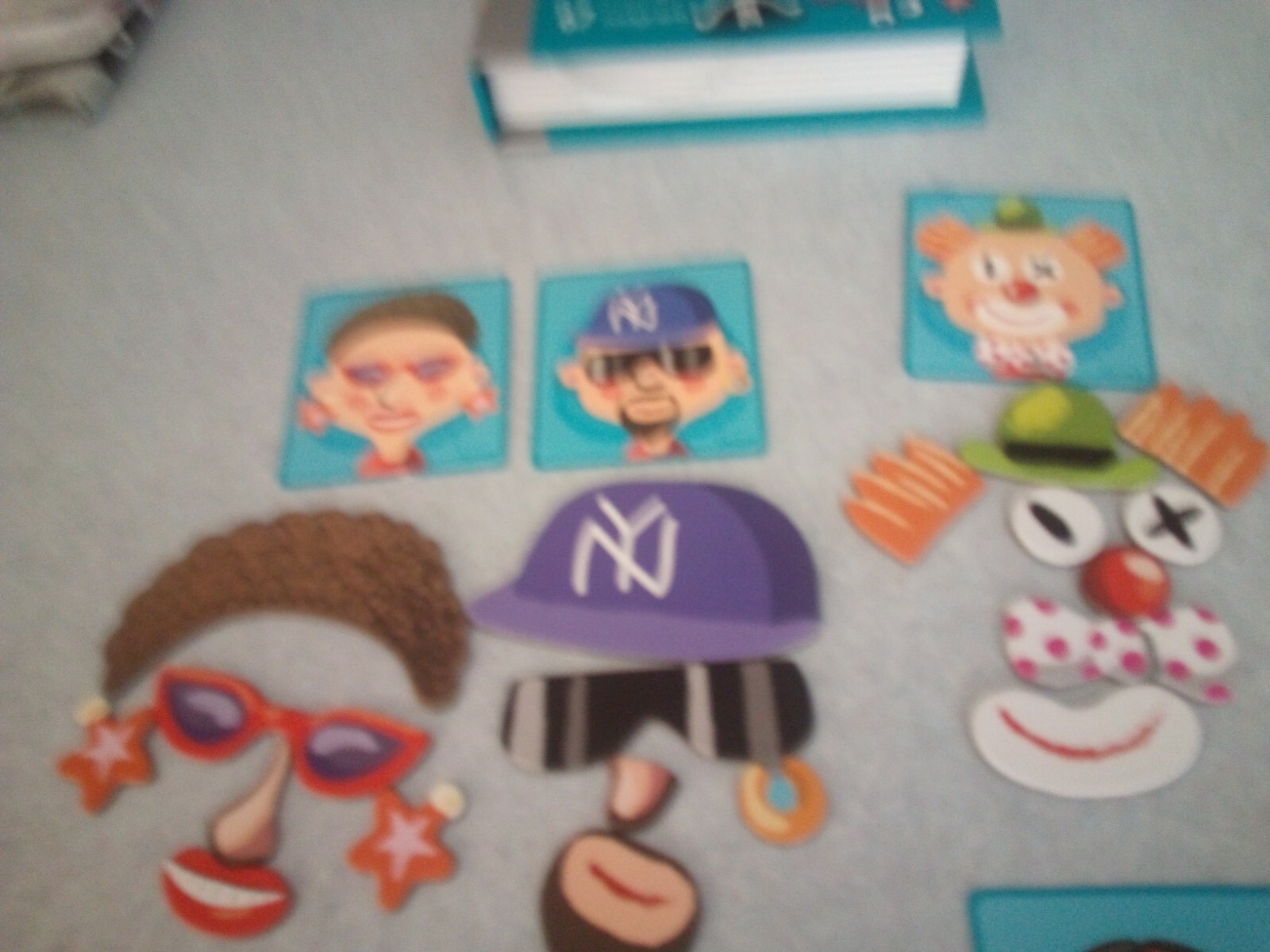 Crazy Faces Magneti’ Book Magnetic Pieces Cards & Box Educational Toy FREE SHIP