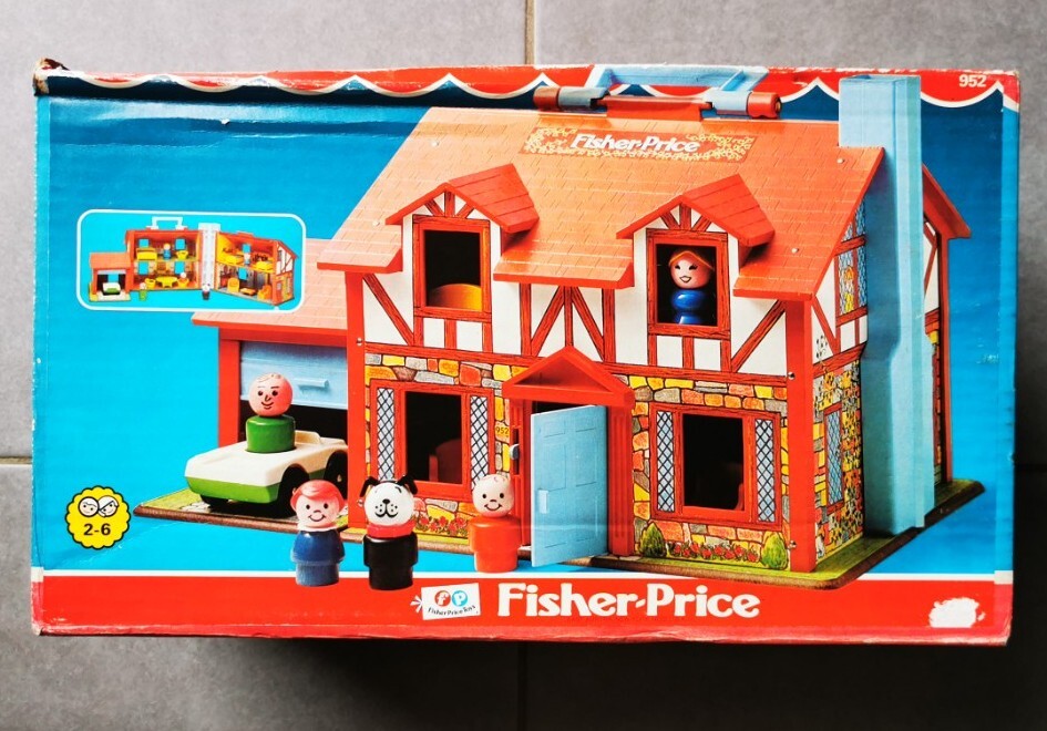 PLAY FAMILY HOUSE – LA MAISON FISHER-PRICE TOYS 1981 – NEW IN BOX