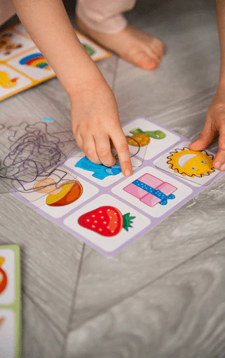Transparent plastic Flash Cards outlines for toddlers age 3+