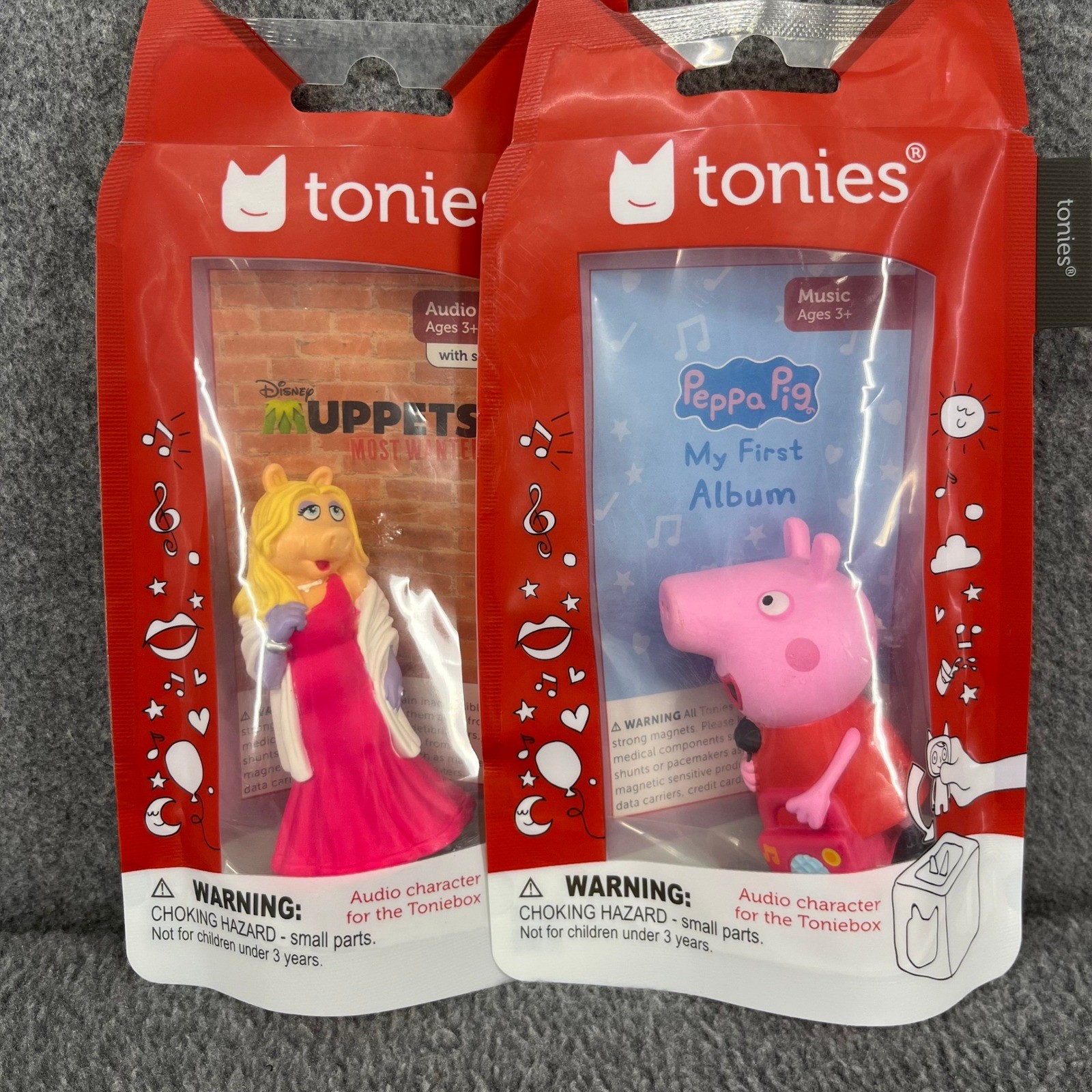 Tonies Toniebox Starter Set Red Kids Bundle 7 Figures Mickey Peppa Thomas New