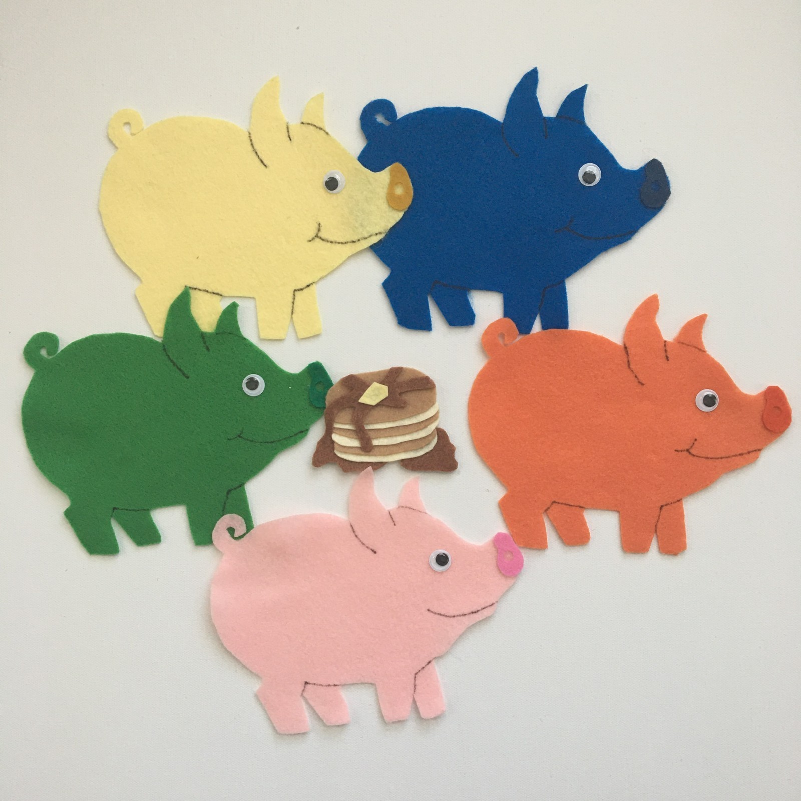 Pig and Pancake Felt Game – A Color Recognition Activity
