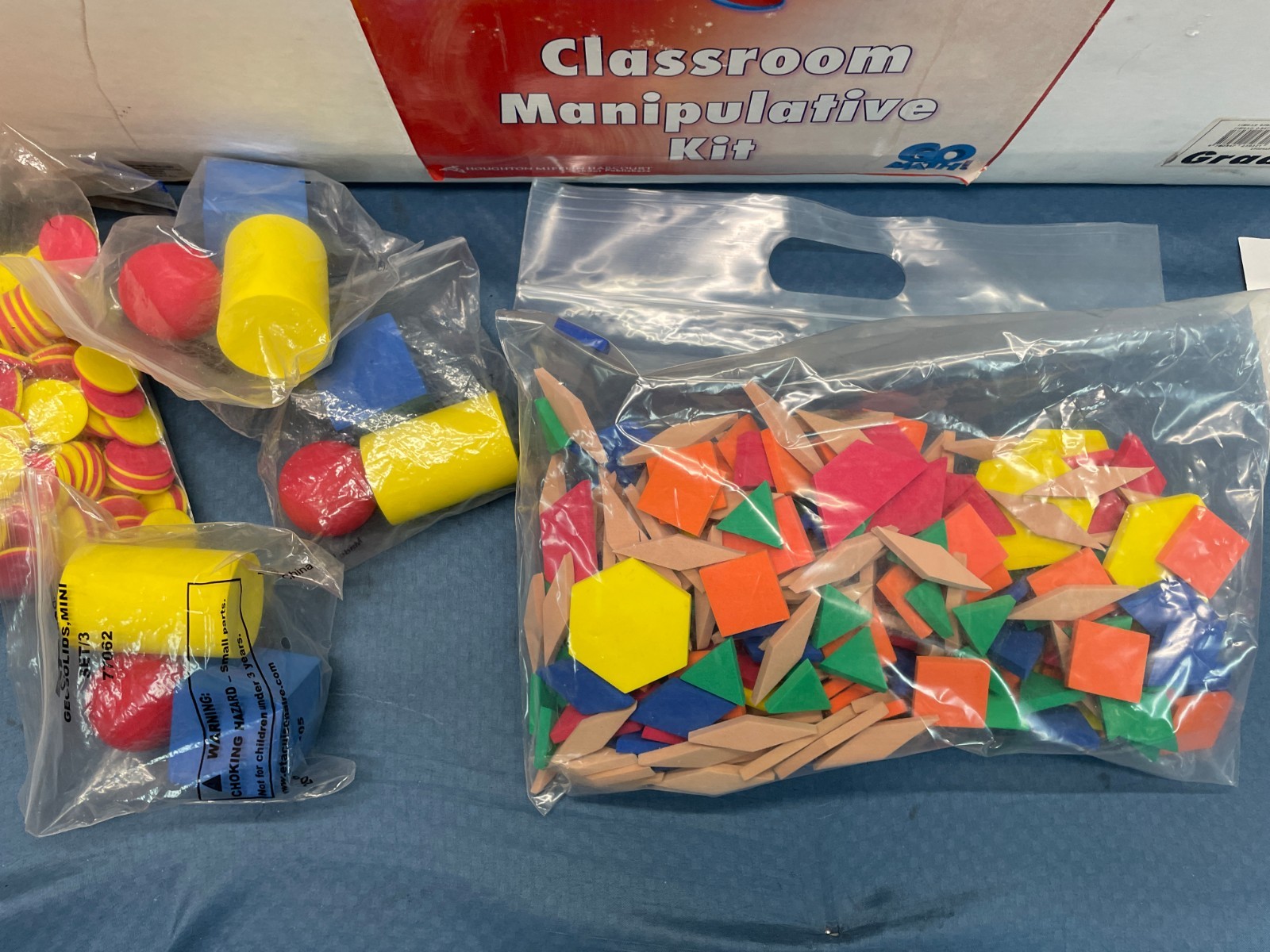 Grab And Go Large Classroom Manipulative Kit Grade K Complete 9780547259321