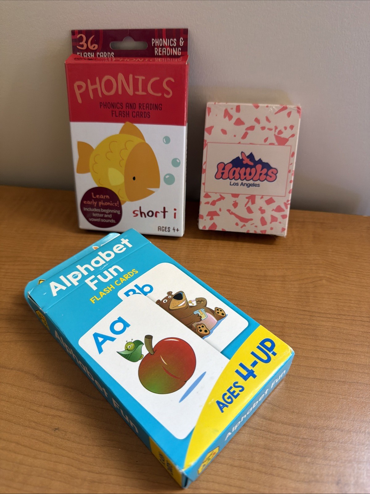 52 Alphabet Fun Flash Cards + 36 flash cards PHONICS short i + Go fish card game