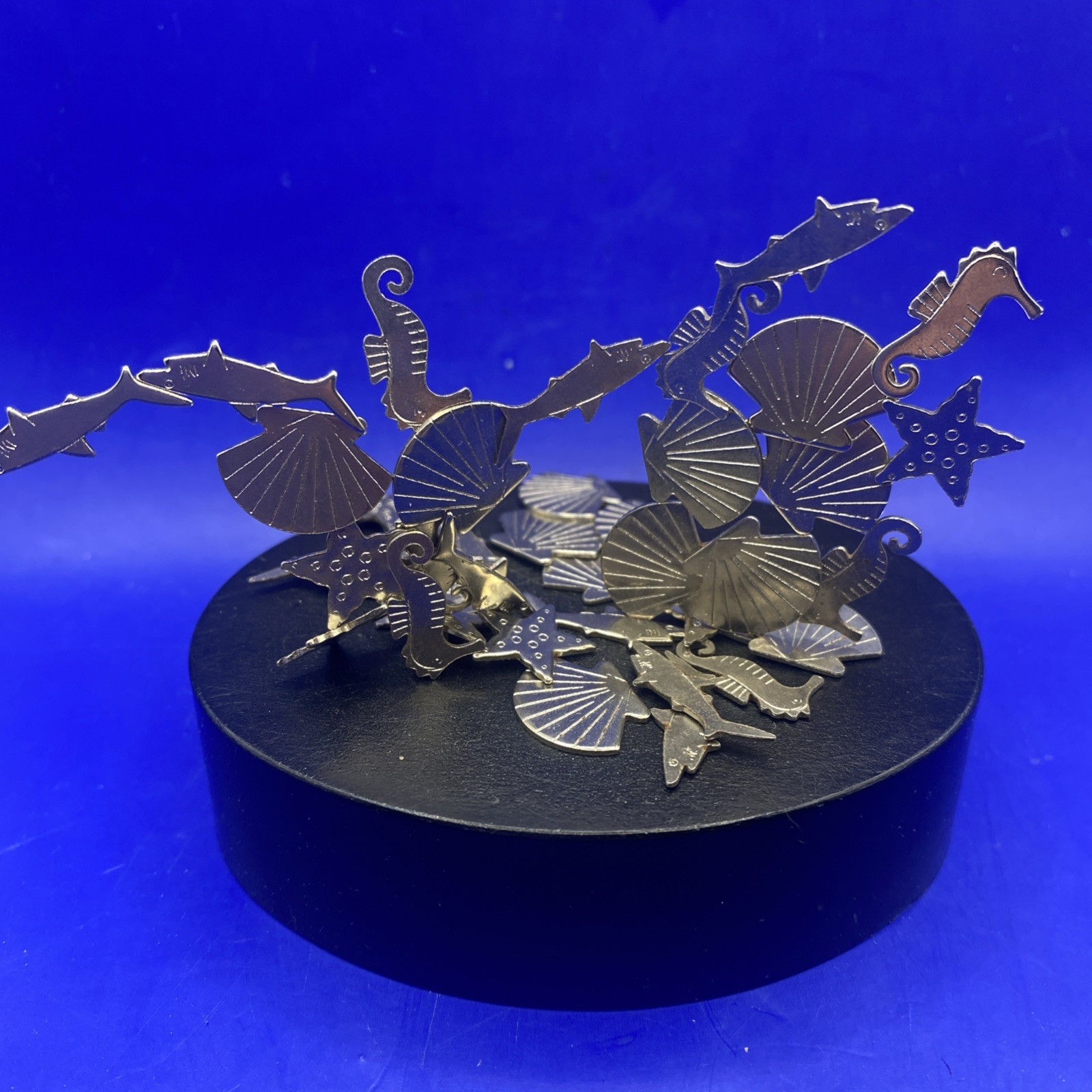 MAGNETIC SEA LIFE Mindfulness SCULPTURE, 80’s Style Desktop Sculpture, Beachy