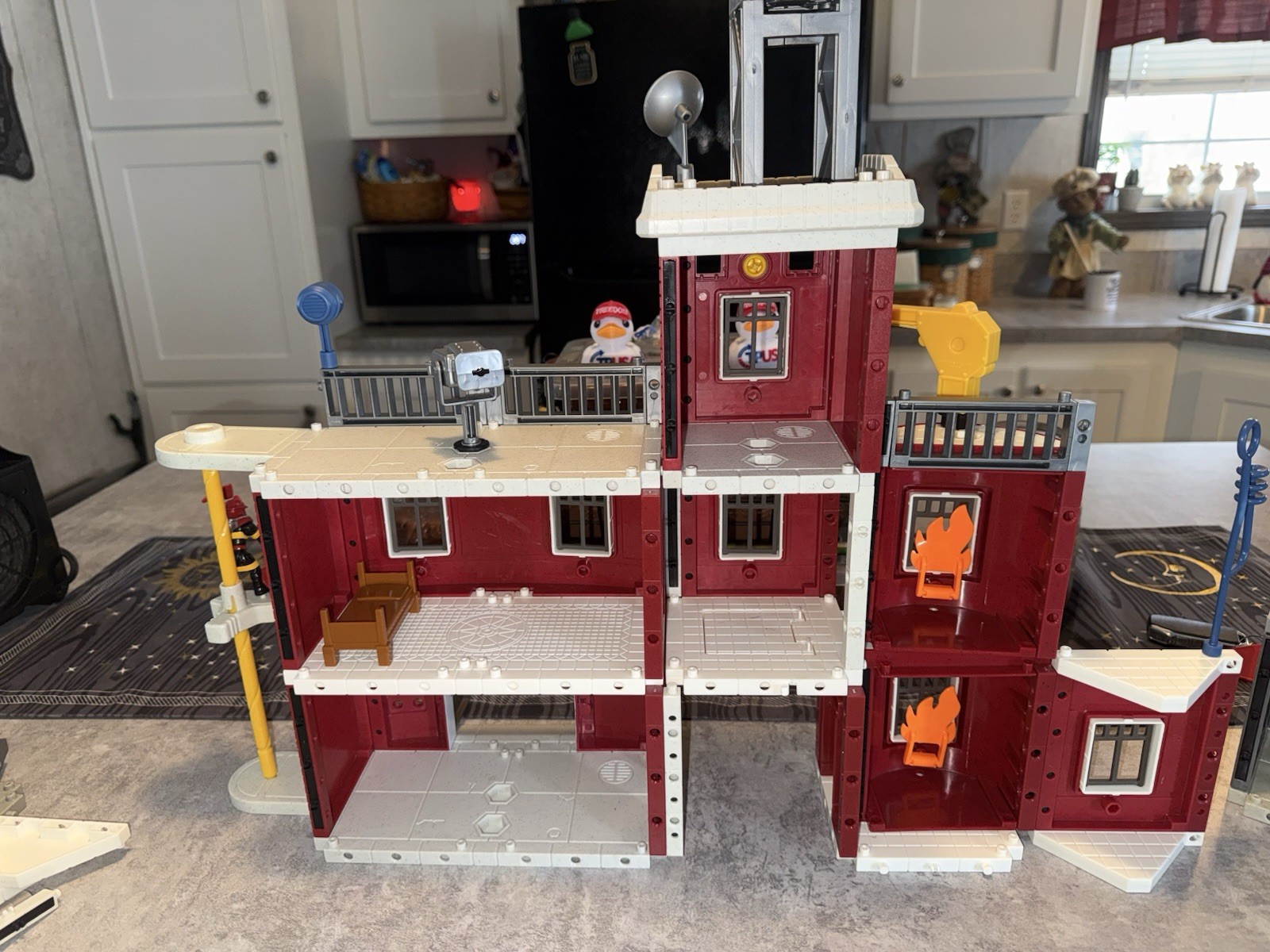 Imaginnext rescue center By Fisher-Price Police Station W Box See Photos Fun Set