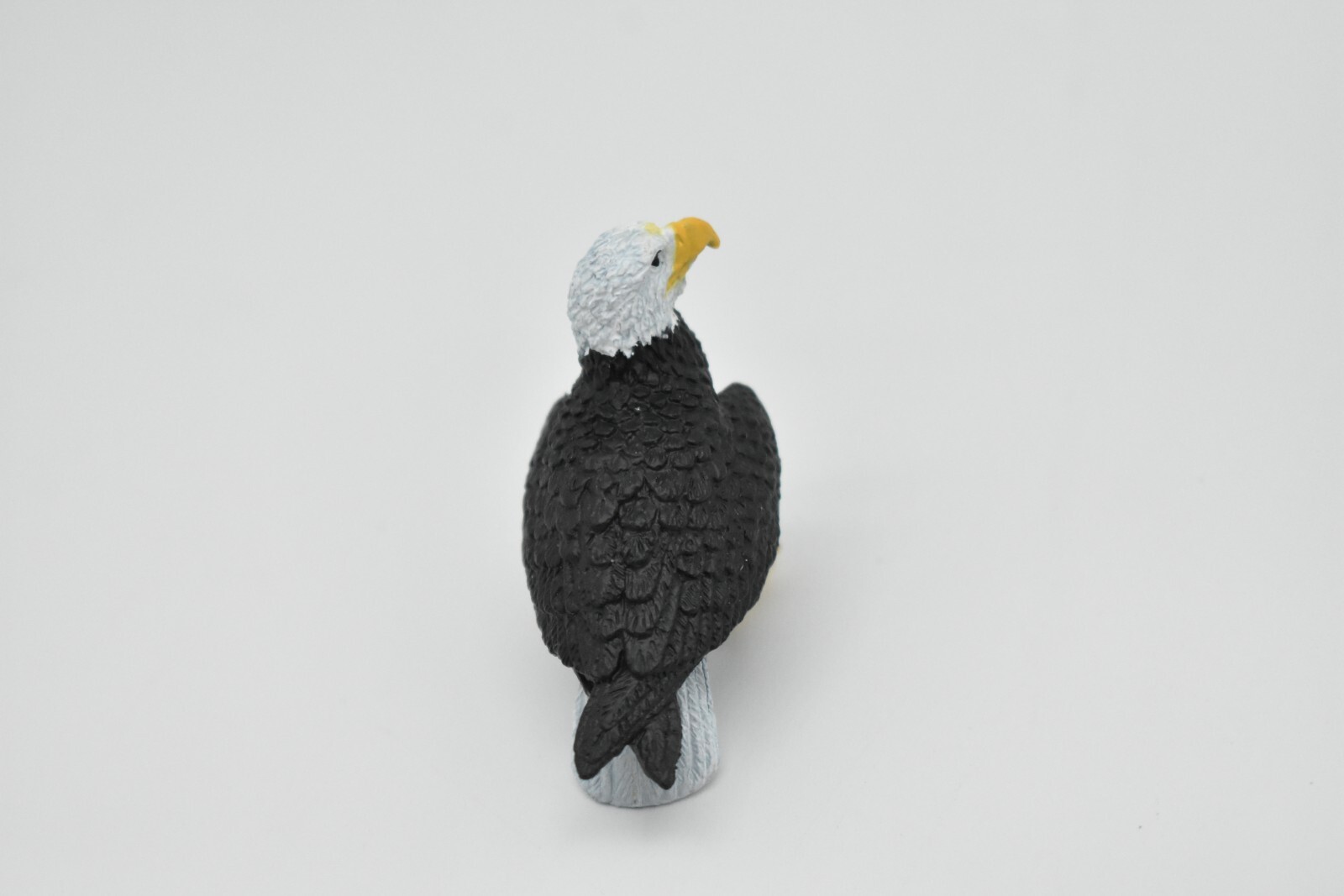 Bald Eagle Toy, Very Nice Plastic Toy Model Hand Painted 2″ F7041 B131
