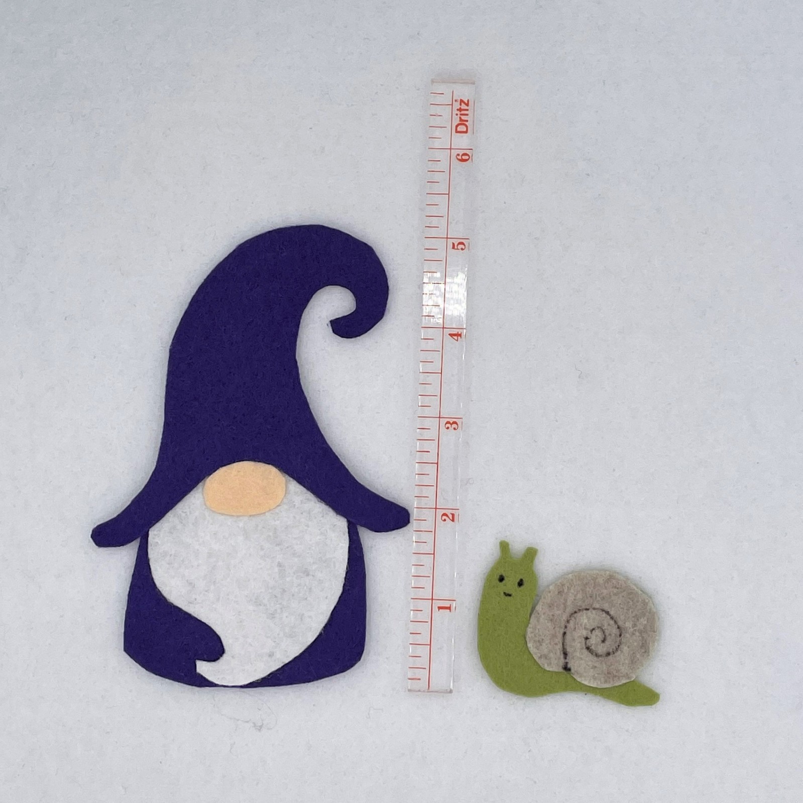  5 Little Garden Gnomes Felt Set – Celebrate Whimsical Woodland Storytelling