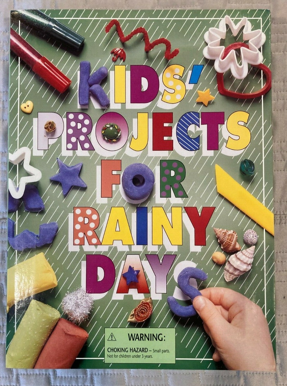 UNUSED IN BOX: Kids Projects for Rainy Days – 19 projects, incl. all materials