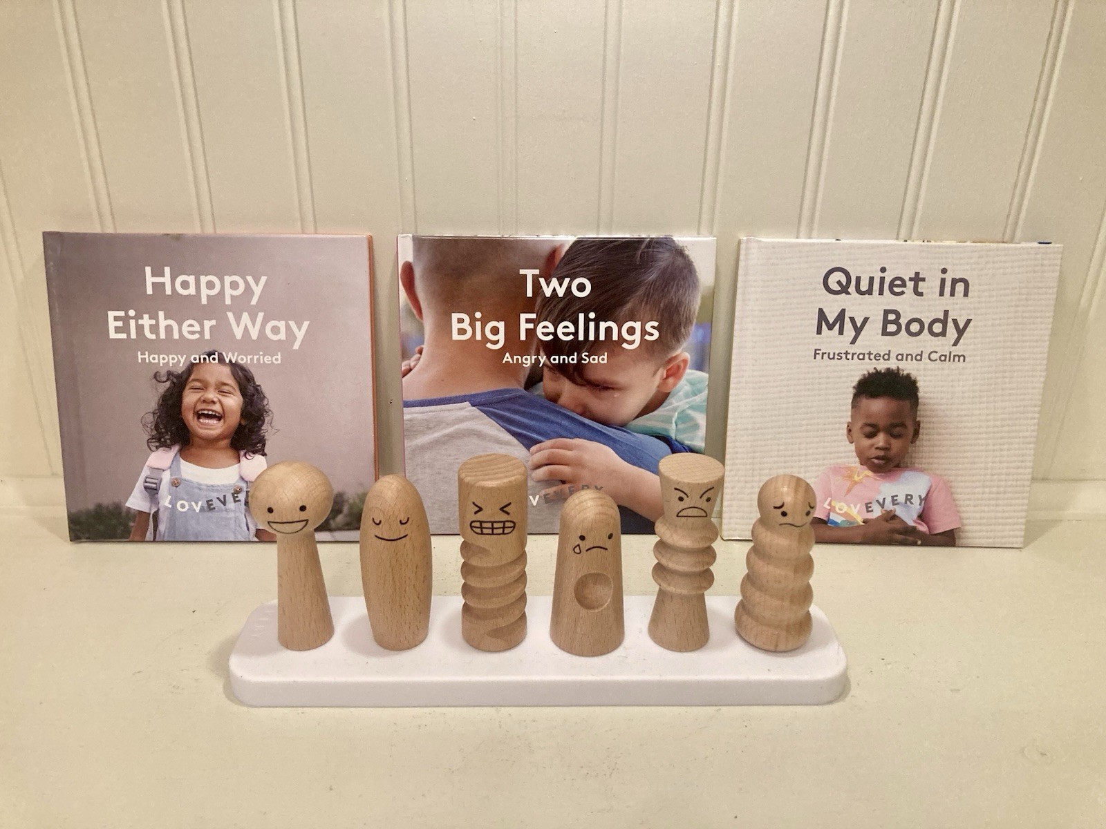 Lovevery Wooden Emotions Peg Dolls W/ Coordinating Books