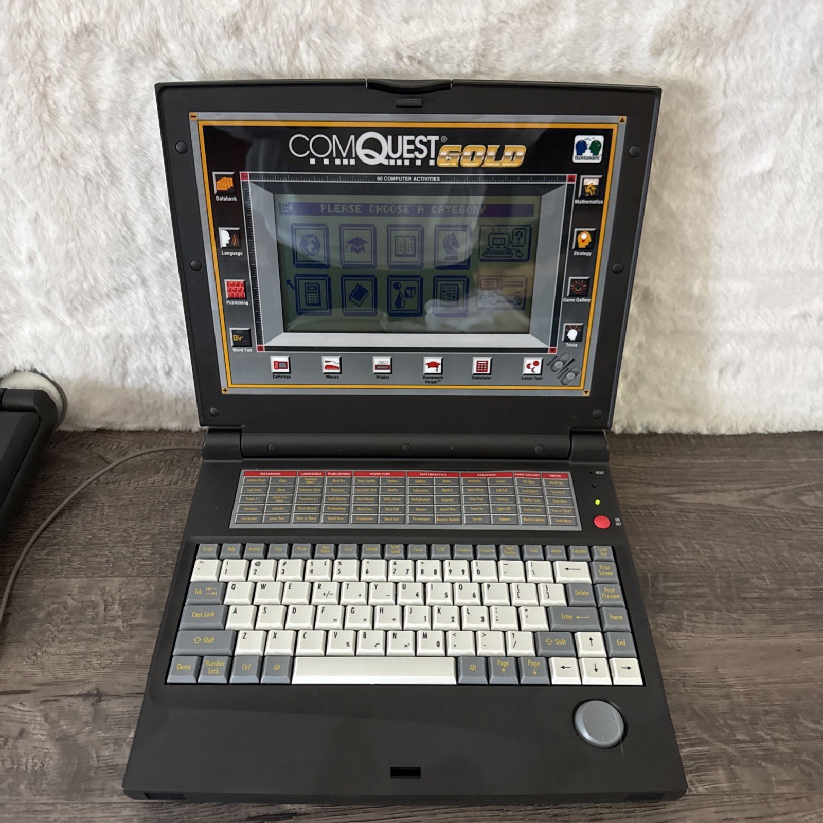 ComQuest Gold Vintage Kids Computer Laptop EXCELLENT Condition by Team Concepts