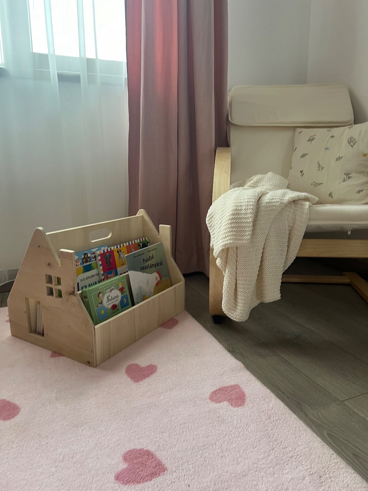 Montessori House Bookshelf for kids books