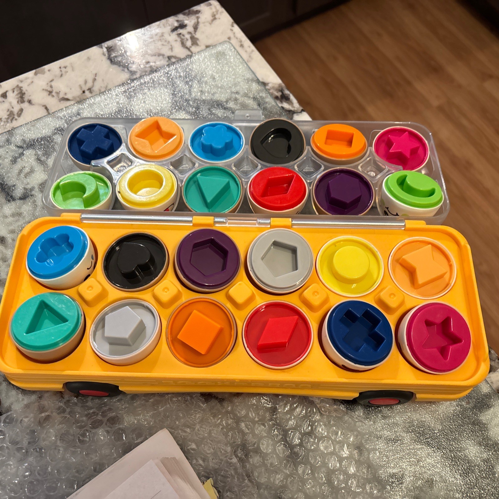 Battat EggXpress Yourself! Match & Learn Eggs Eggs And Bus Only