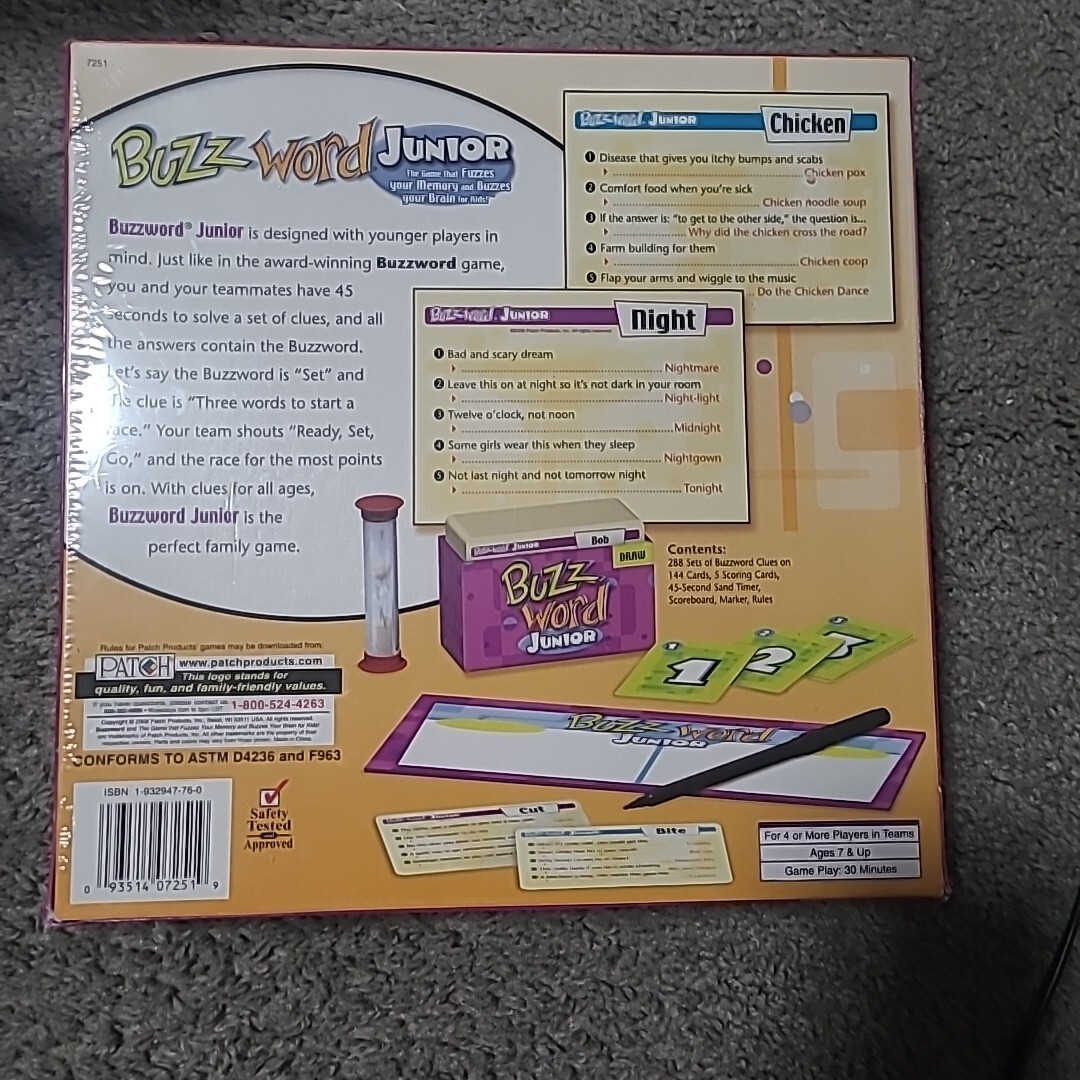 Buzz Word Junior Board Family Fun Game Memory. NEW SEALED