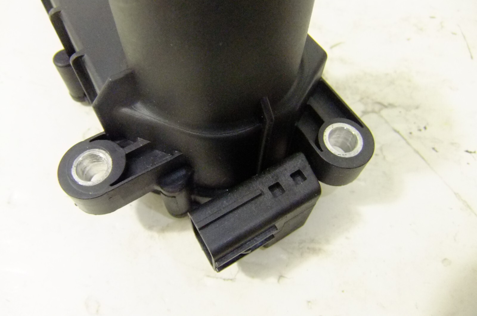 Engine Intake Manifold Runner Control Motor Replacement for 911-923 28323-2GGA1
