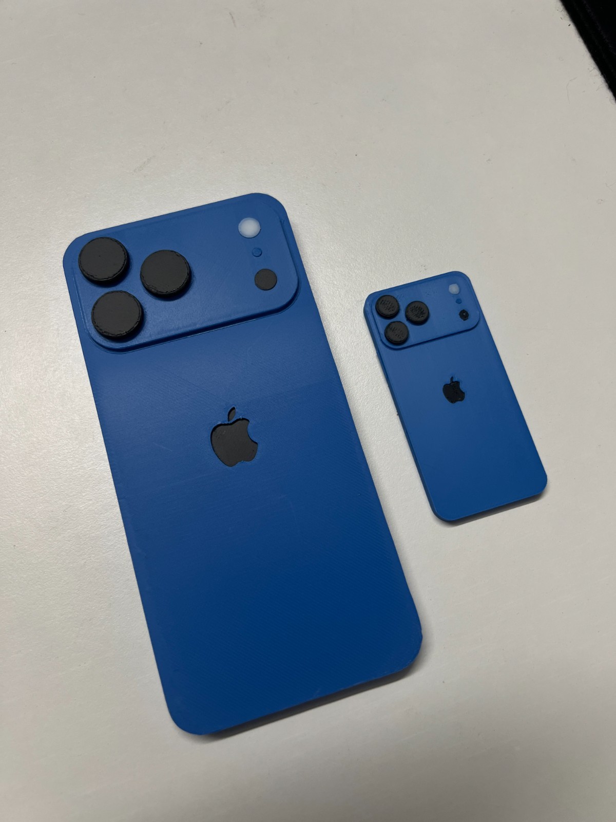 3D Printed Dummy iPhone 17 Pro – Fake Display Model Gag Gift Prop