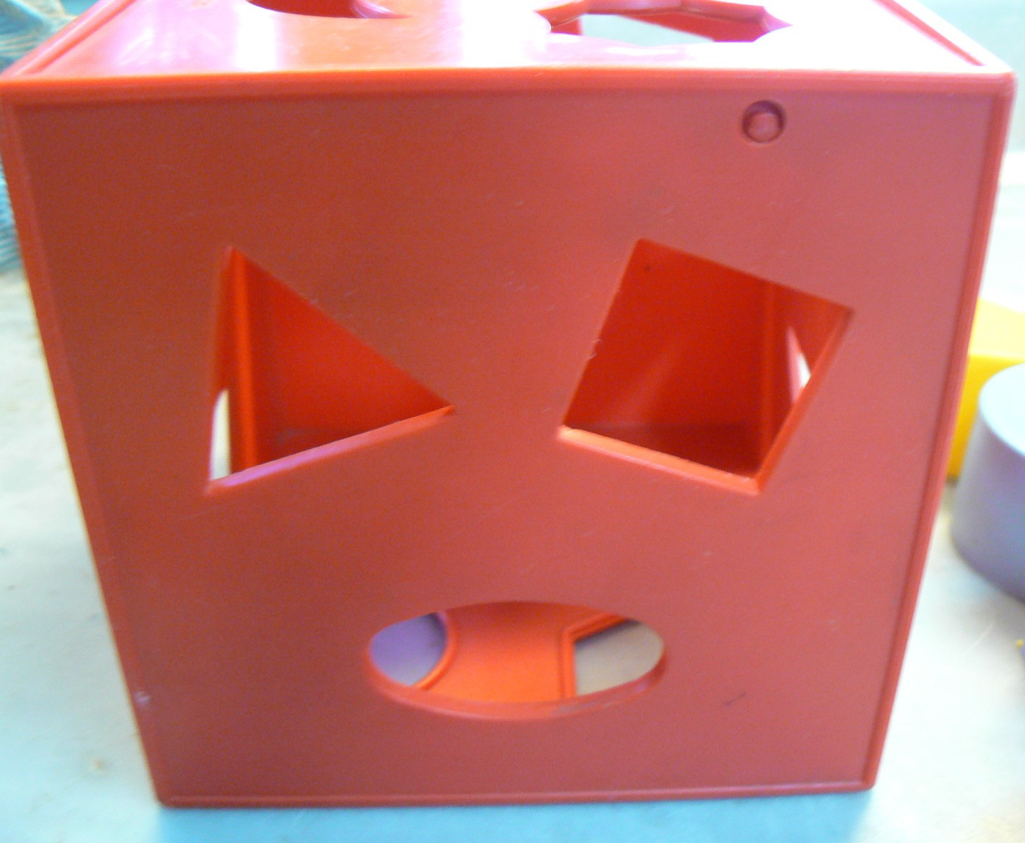 Activity Cube-Child Guidance – w/ 16 Different Shapes & 6 colors to Sort & match