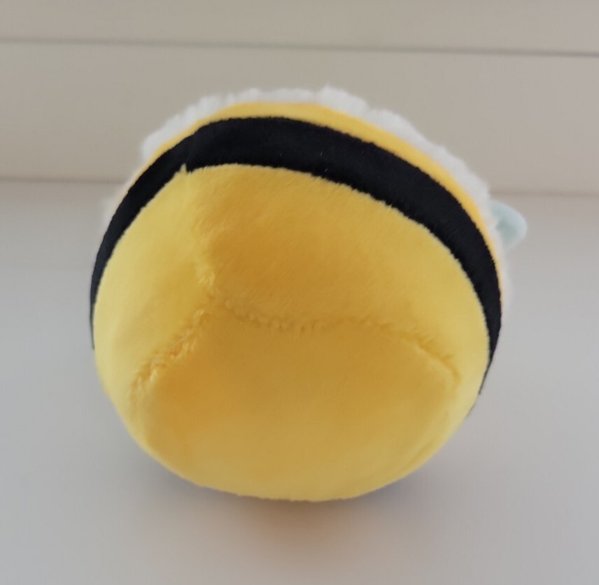 Stress Gear Fluffy Friends Squishy & Fun 4″ Collectible BEE w/ Clip Plush