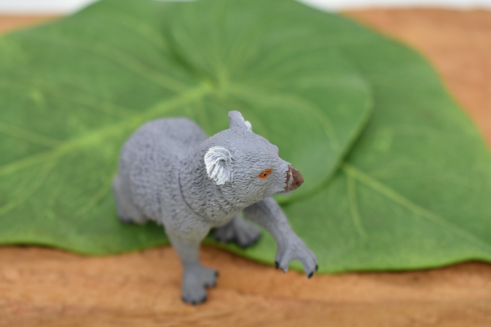 Koala, Bear Very Nice Plastic Replica 3 3/4-inch – F1052 B371