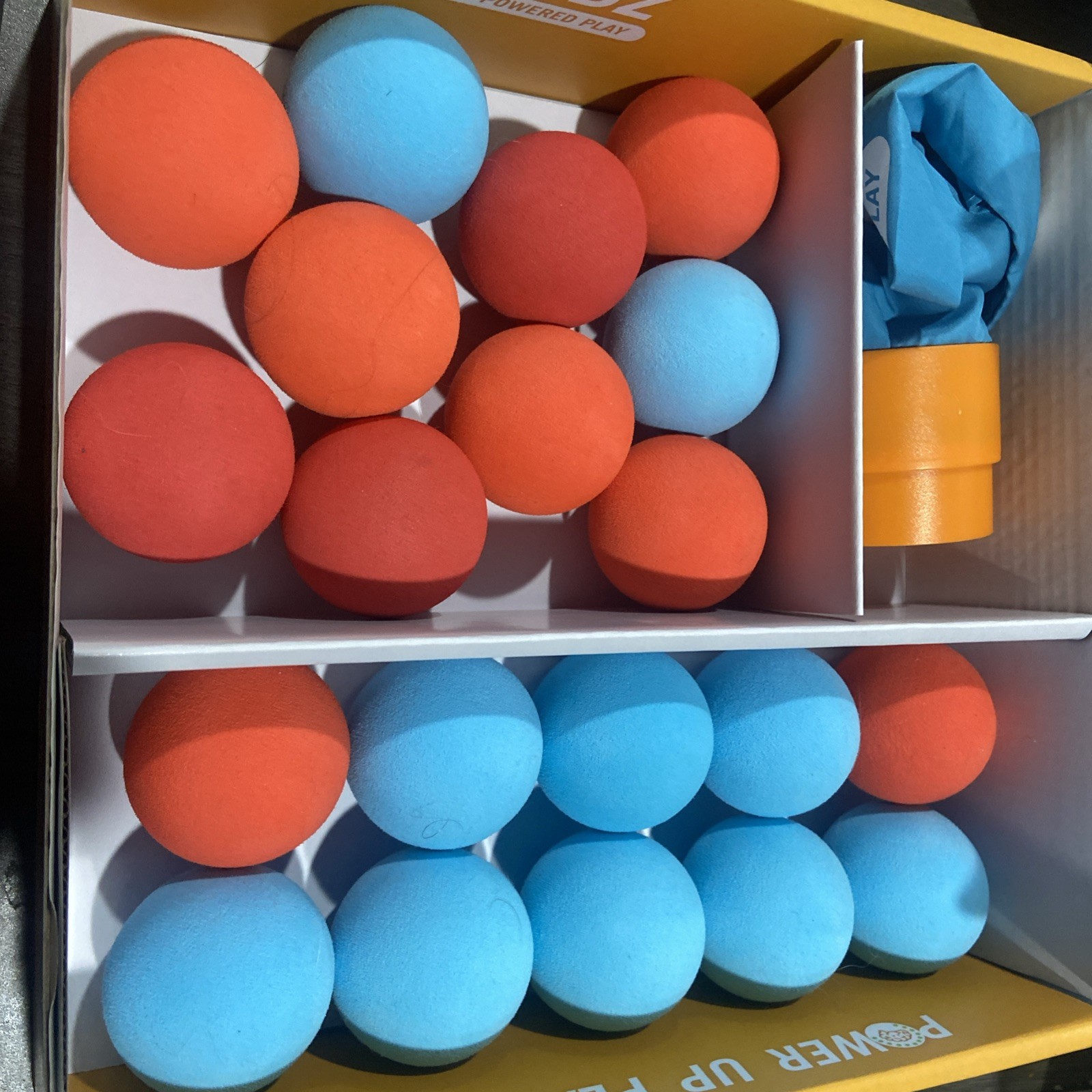 Fat Brain Air Toobz Expansion Packs – Comes With 20 Balls Total -Windstock/Tubes