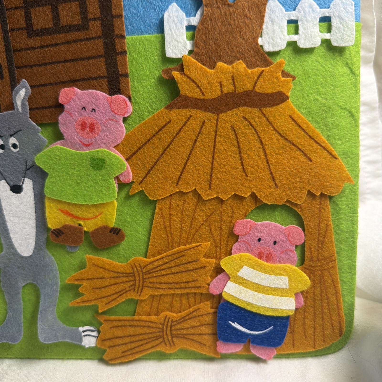 Felt Creations Hurricane Toys THREE PIGS Storyboard 43 Pieces