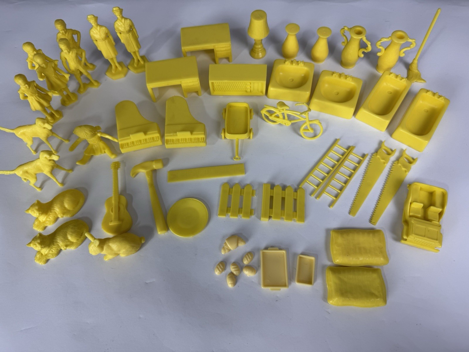 Houghton Mifflin 51 Yellow Figures ONLY getting ready to read VTG plastic minis