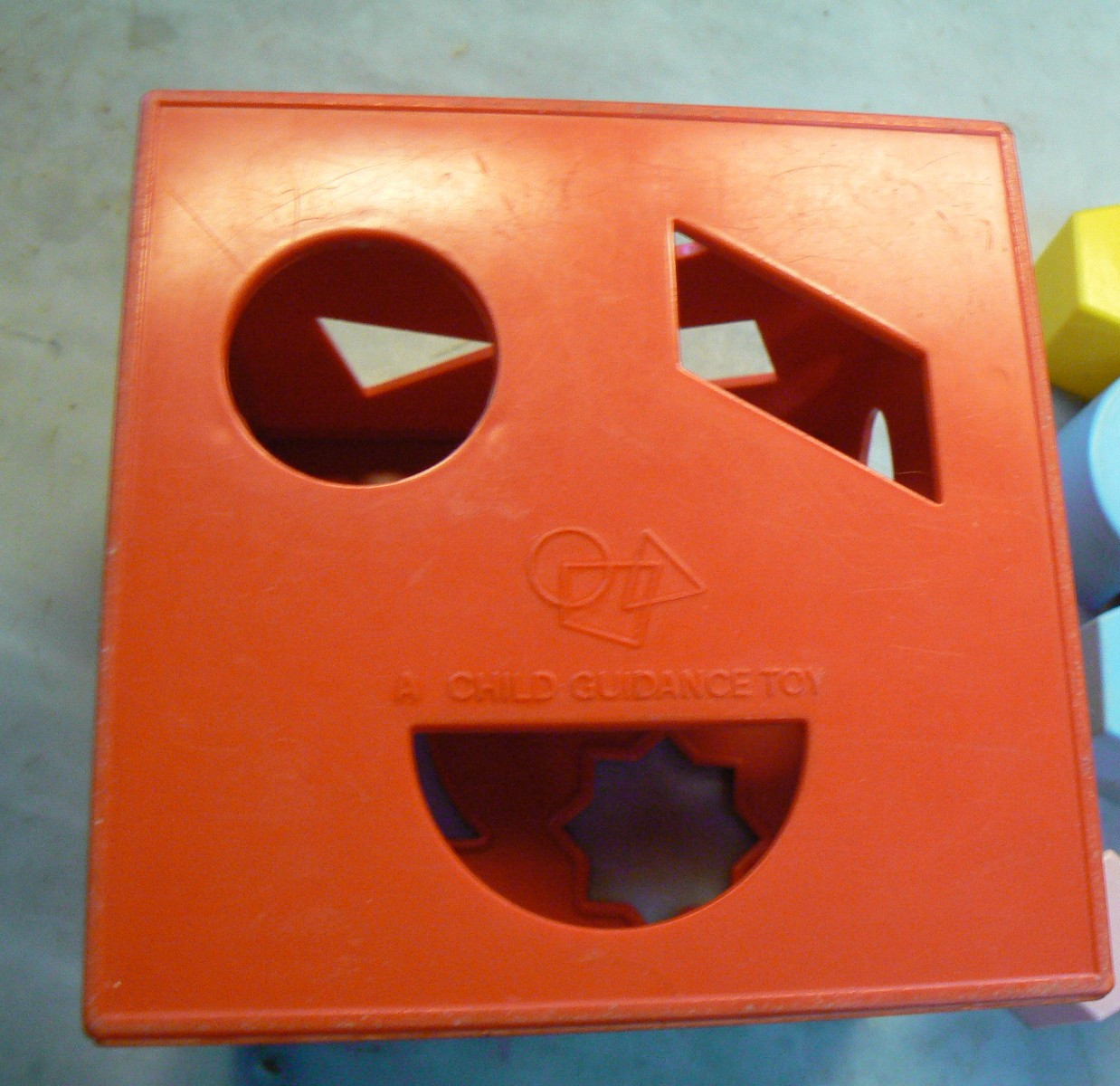 Activity Cube-Child Guidance – w/ 16 Different Shapes & 6 colors to Sort & match