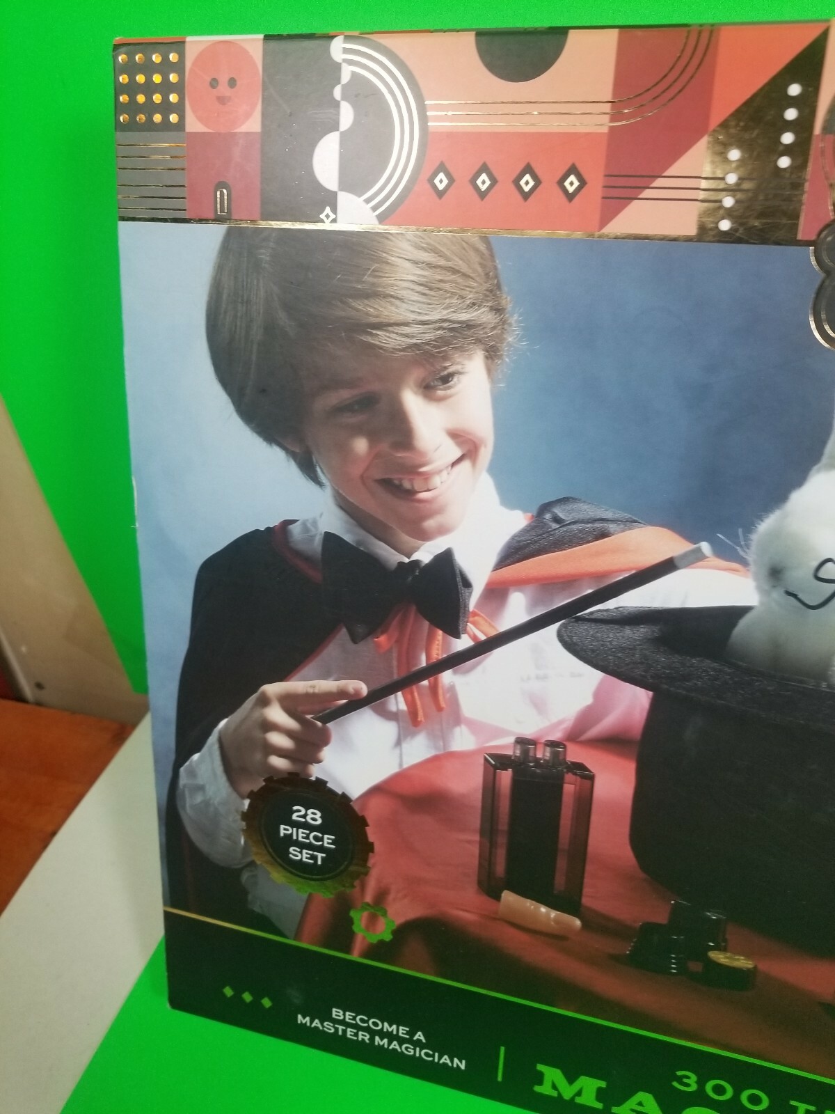 FAO Schwarz Ultimate Magic 28 Piece Set, Perform 300 Tricks. Missing 1 item.