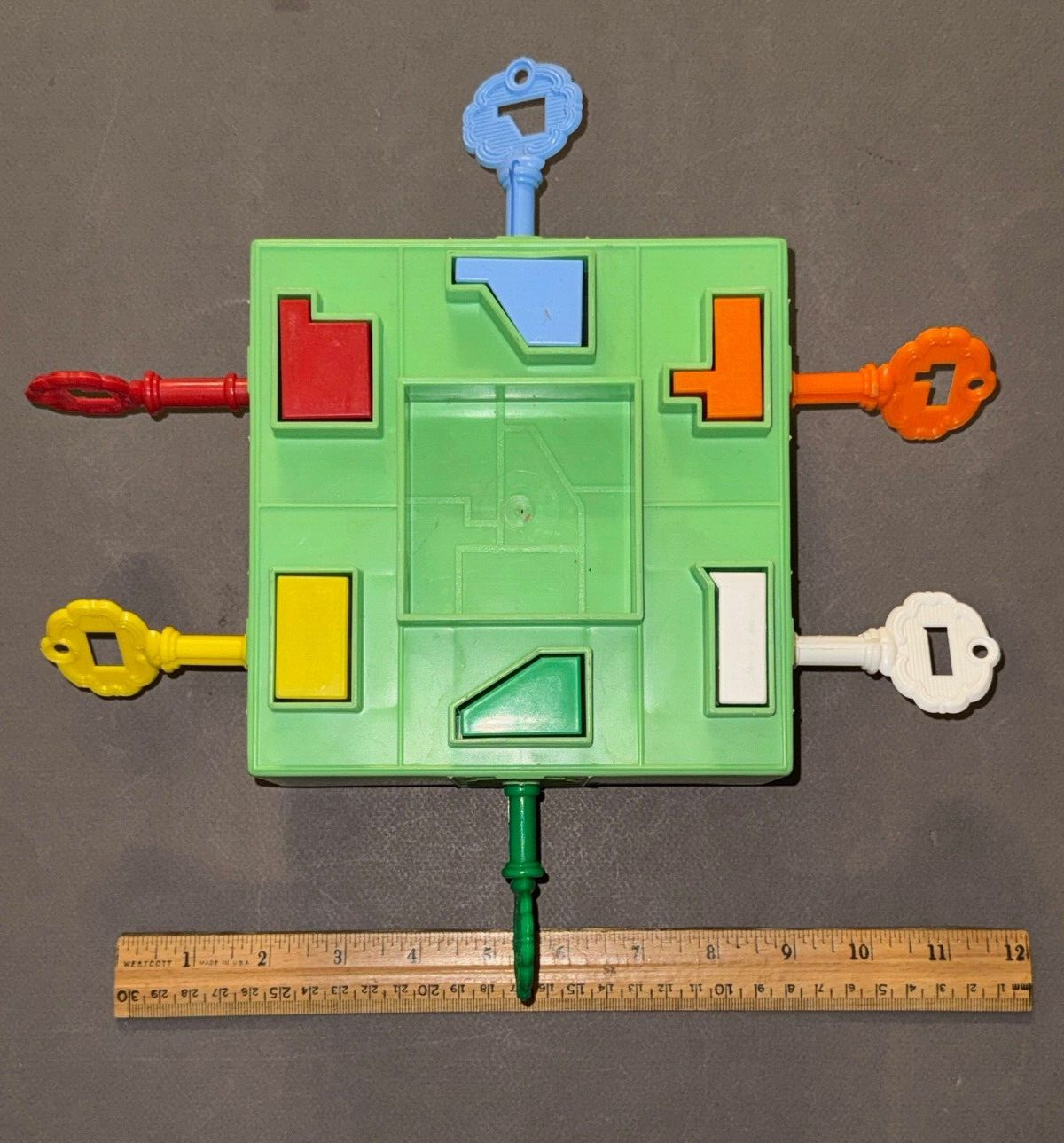 KEYS OF LEARNING LOCK CHILD GUIDANCE TOY NO 100 VTG EDUCATIONAL DEXTERITY PUZZLE