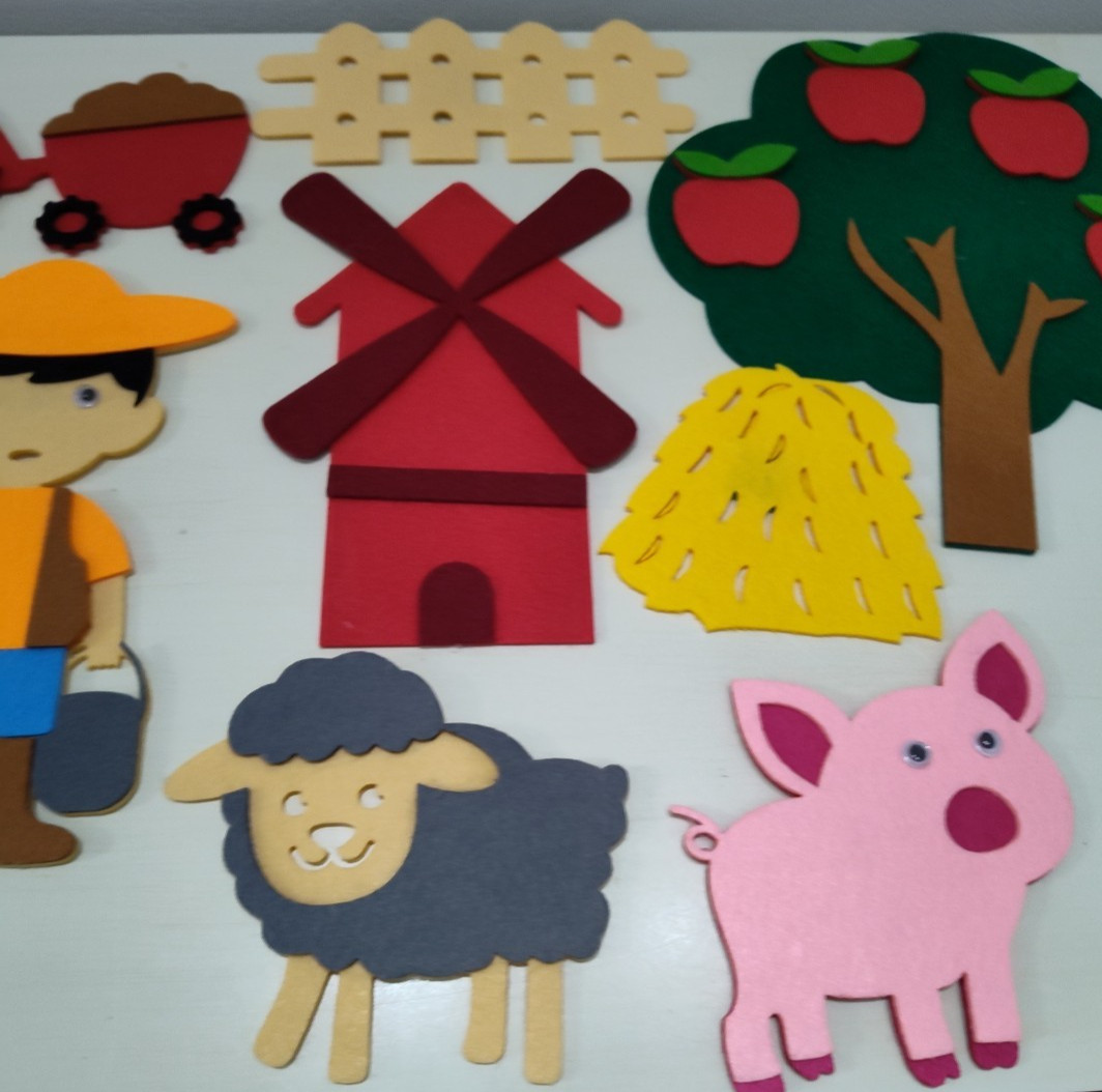 Farm Animal Felt Story Pieces Hook‑&‑Loop Backing 10 Pieces Pre-School Daycare