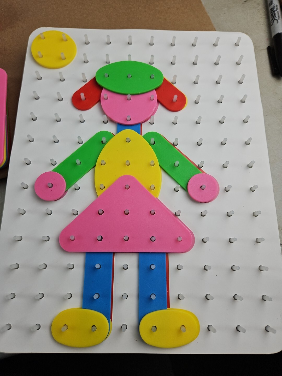 1995 Asco Picasco 4 Educational Game Puzzle Peg Board Toy France Learning Game
