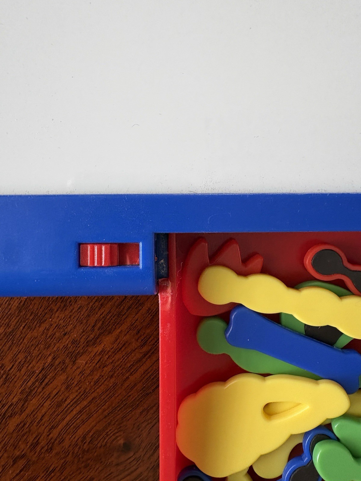 Huntar Magnetic Animals and Buildings Educational Toy with Board & 90 Cards