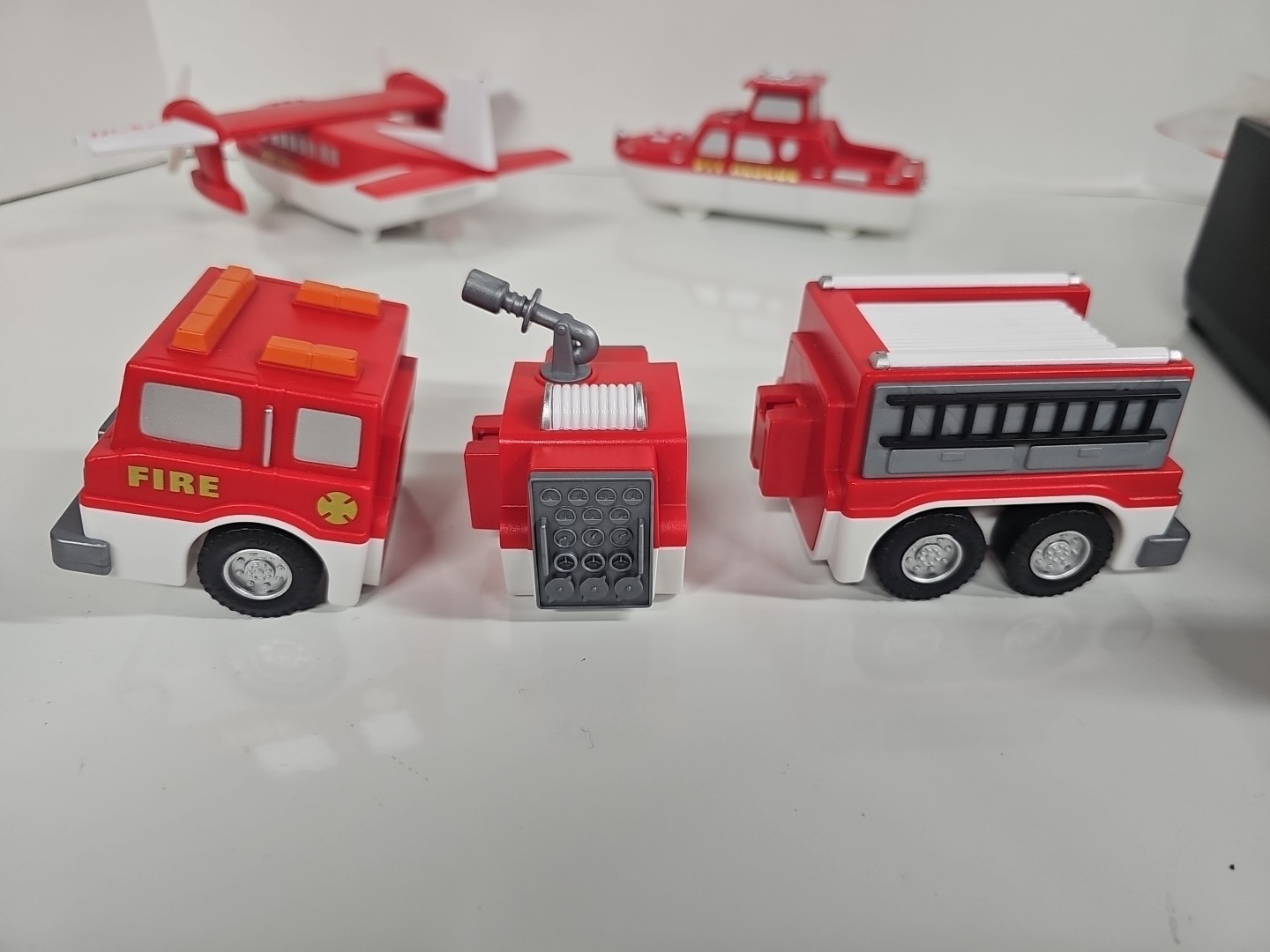 POPULAR PLAYTHINGS Magnetic Mix or Match Vehicles, Fire & Rescue