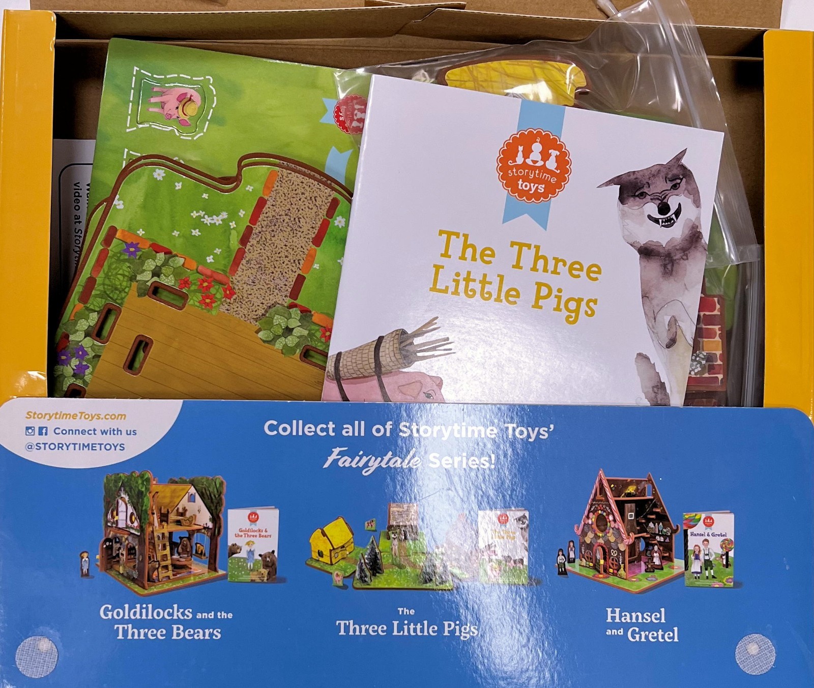 Storytime Toys- The Three Little Pigs 3D Imagination Play Set and Storybook