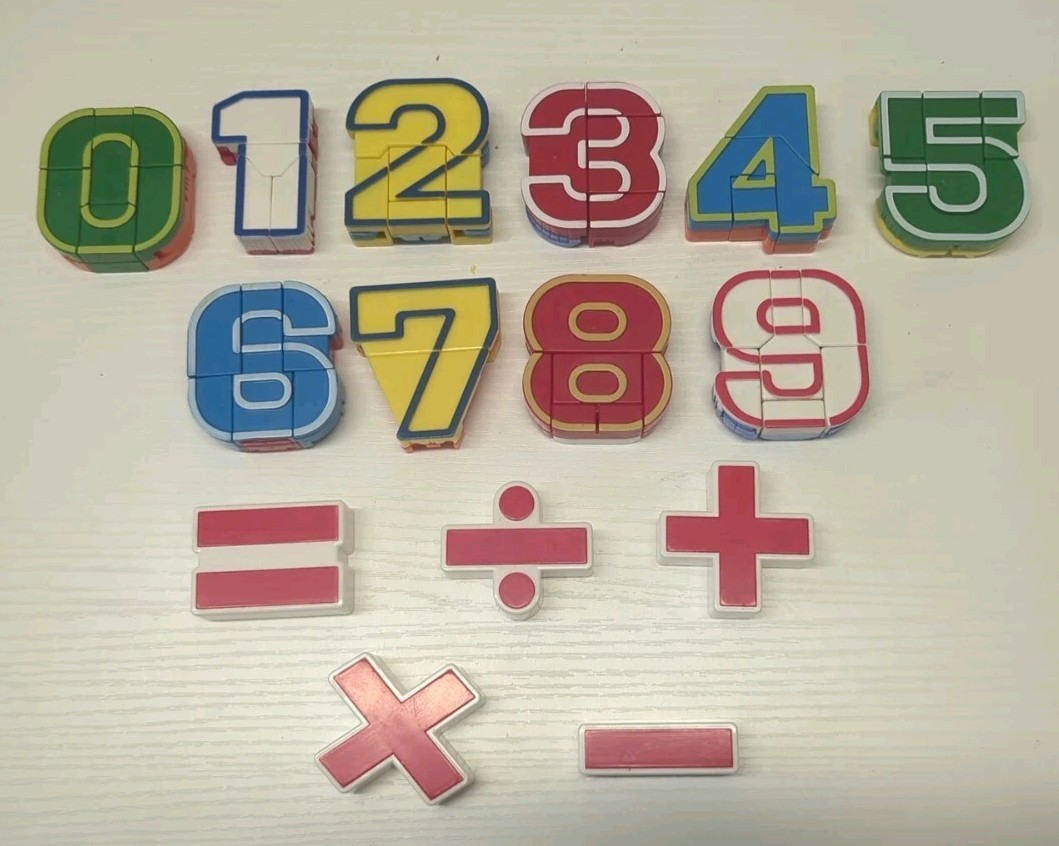 Vtg Number-Bots Transforming Educational Stem Counting Toys- # 0-9 + Equations