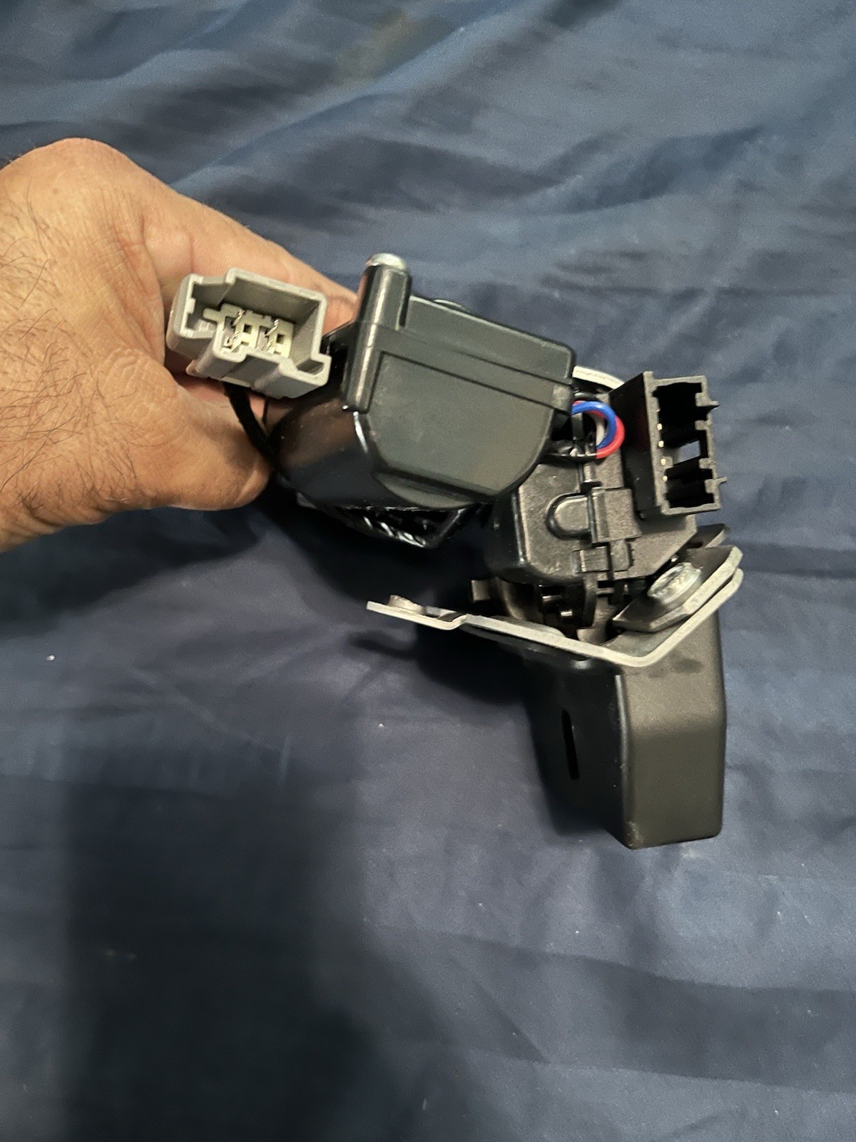 Liftgate Lock Actuator Trunk Latch Compatible with Ford Edge Escape Expedition