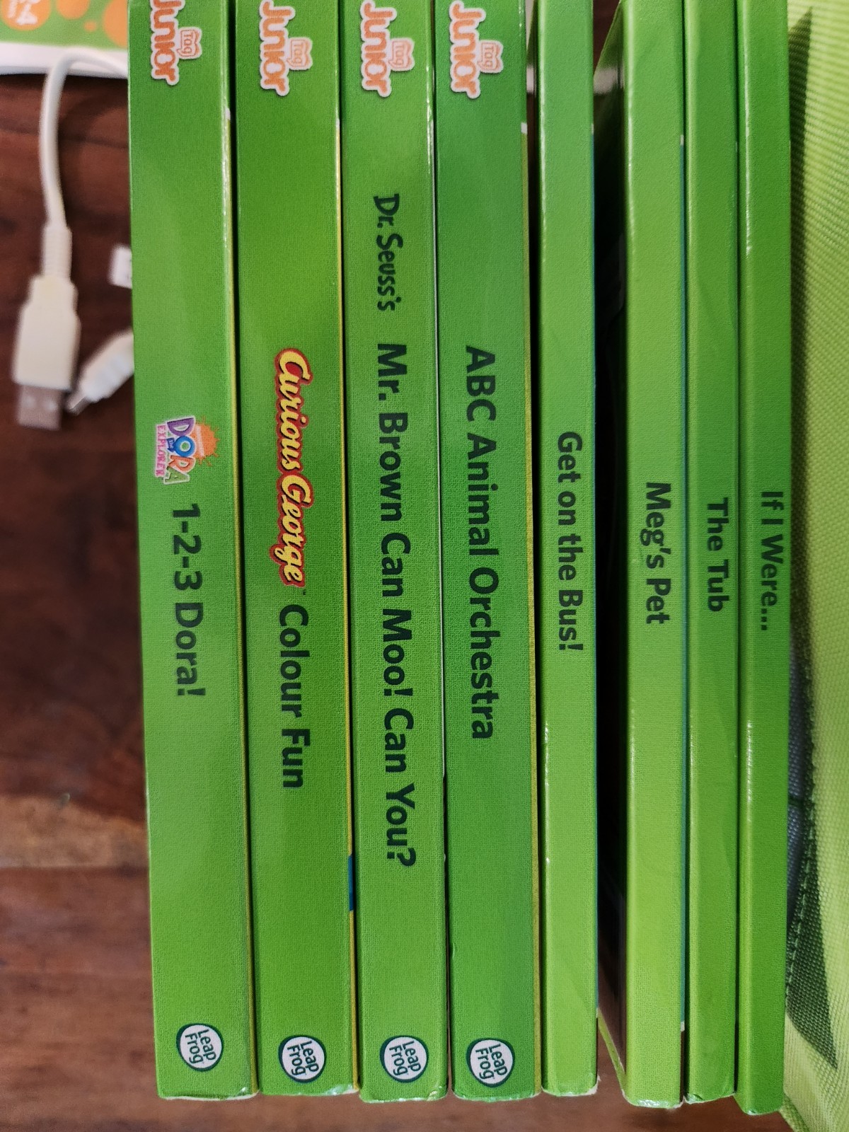 LeapFrog Tag Junior Book Pal Green Reader Lot 8 Books Carrying Case USB Cable