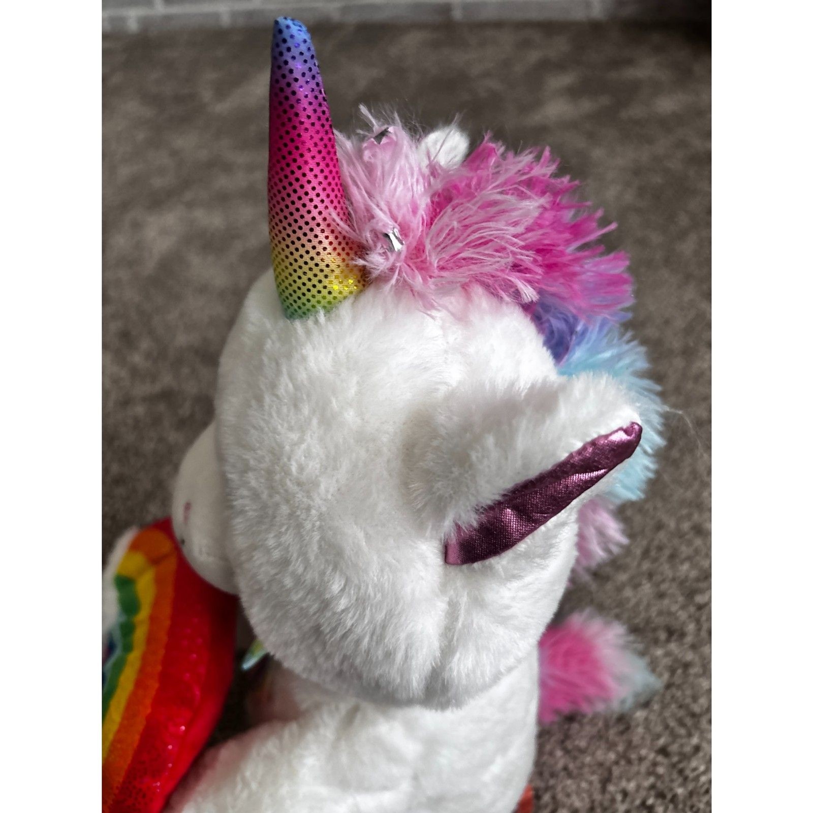 HUG FUN Peek A Boo Interactive Talking /Giggles 14″ Plush Rainbow Unicorn NWT