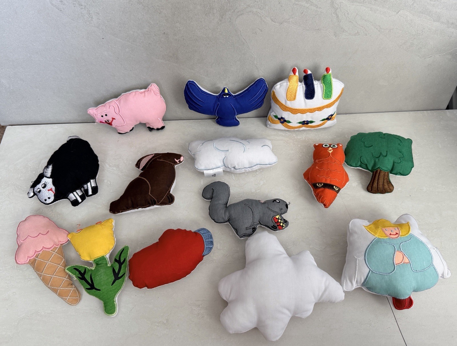 “It Looked Like Spilt Milk” Felt Storyboard Kit – 14 Pieces