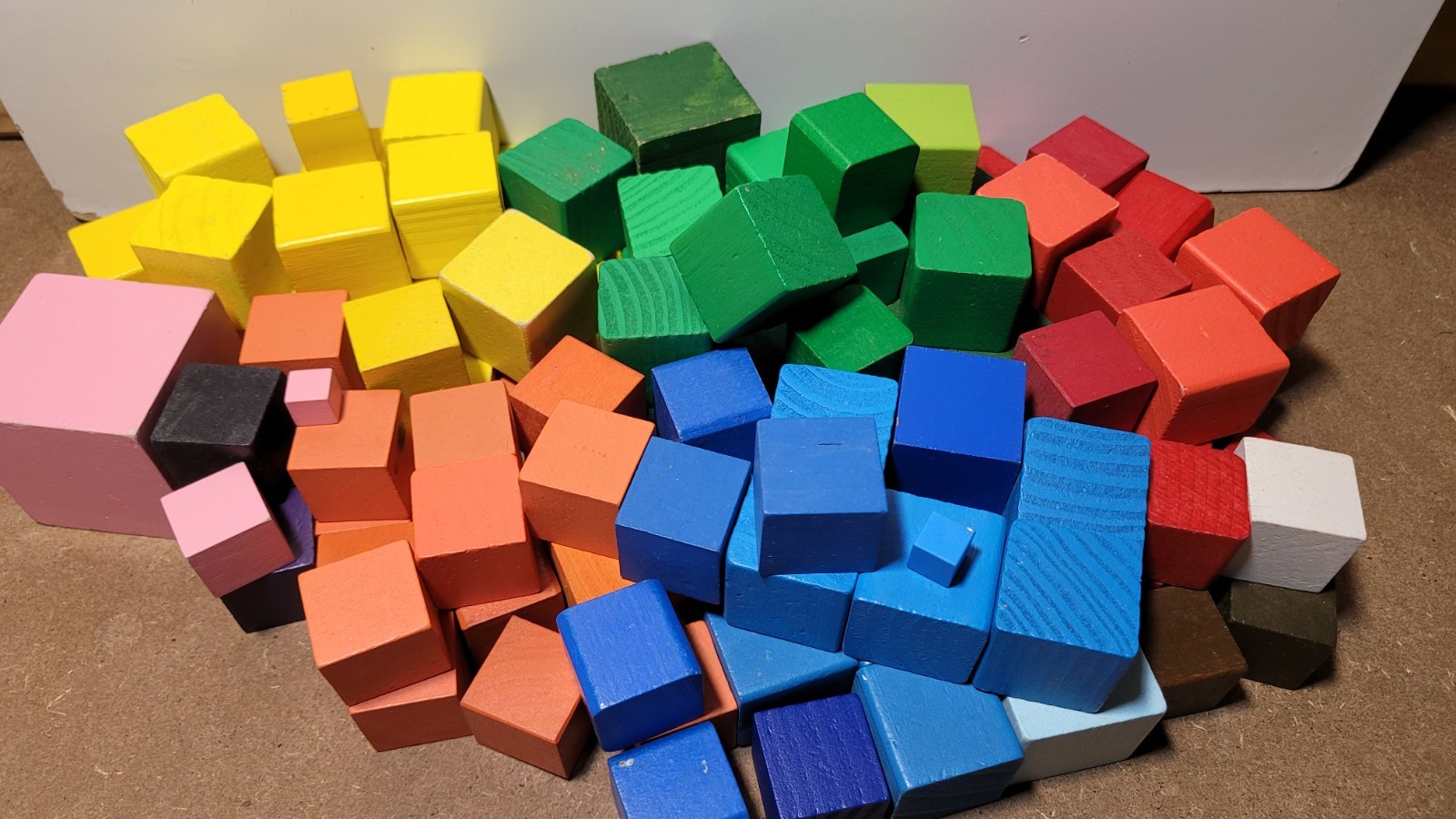 110+ Montessori Wooden Math Cubes Stacking Counting Blocks Multi-Size STEM Toy