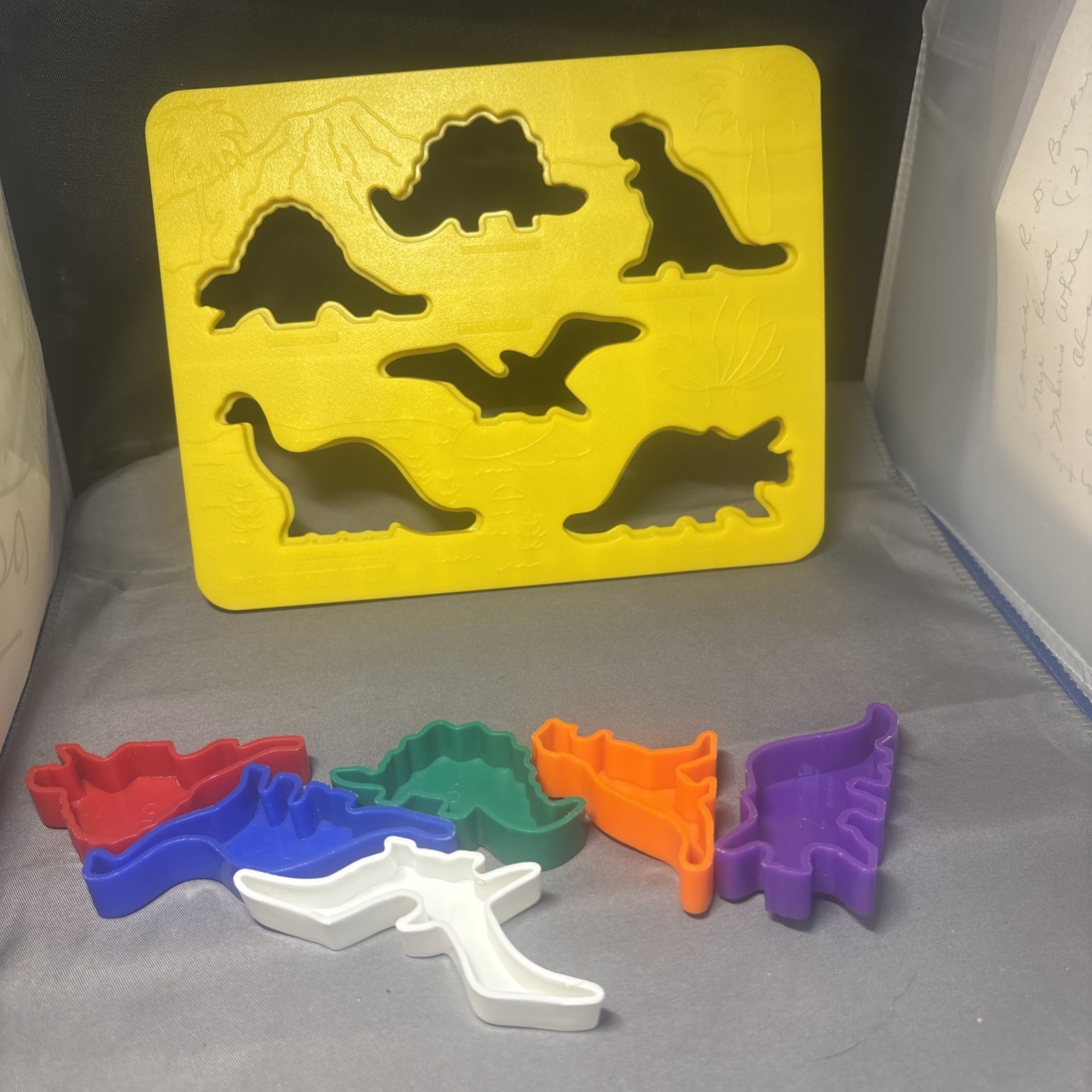 Vintage Place & Trace Puzzle Stencil Set Discovery Toys Car Dinosaur Animal Play
