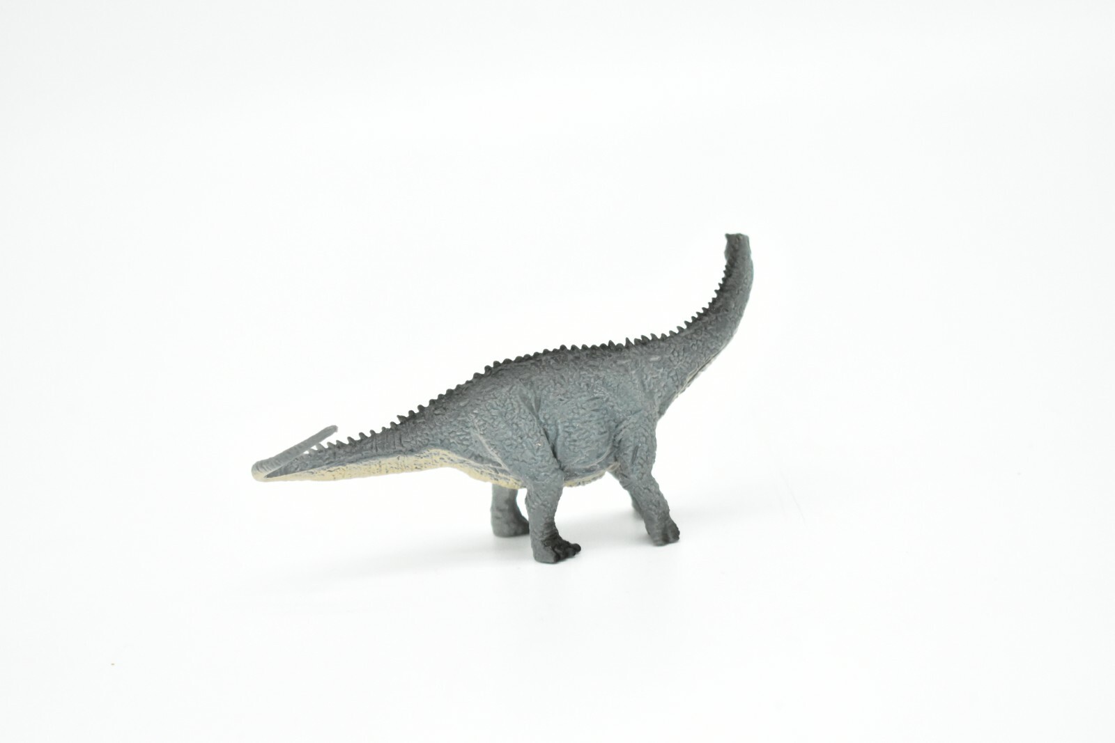 Apatosaurus Dinosaur, Very Nice Plastic Replica 3 1/2″ F8109-B117