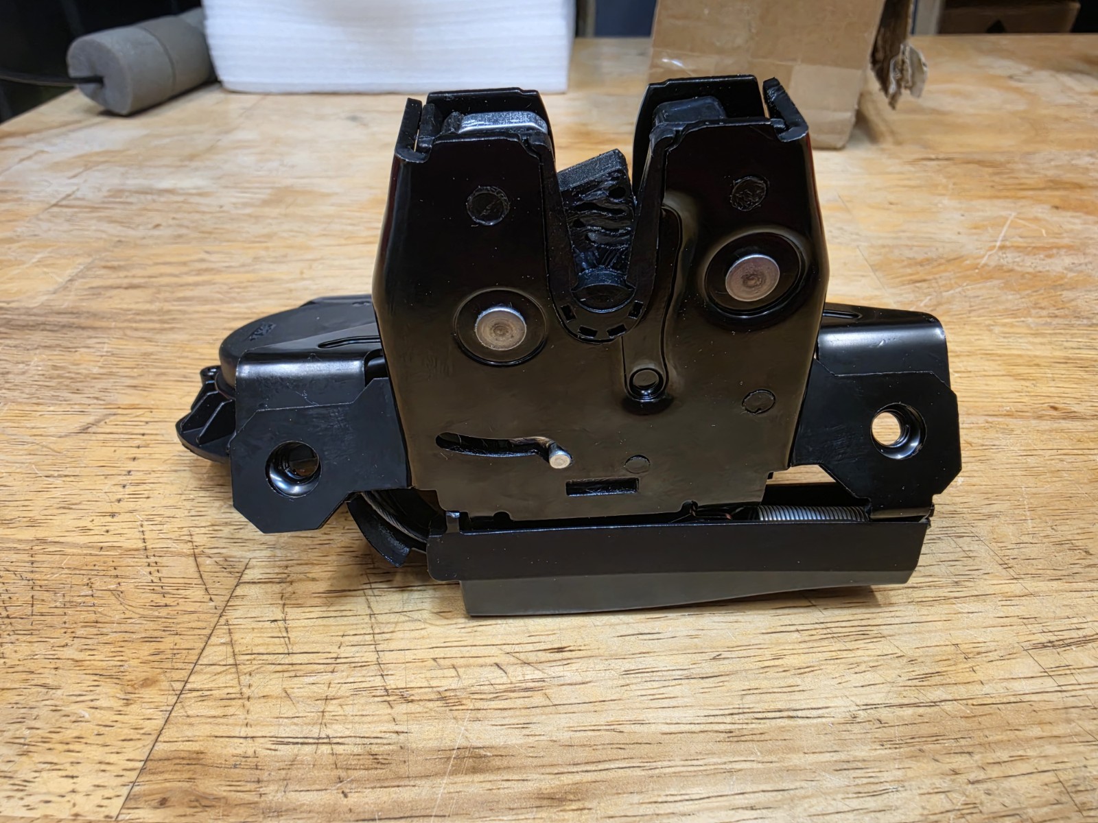 Liftgate Lock Actuator Rear Door Trunk Latch Tailgate Actuator GM GMC