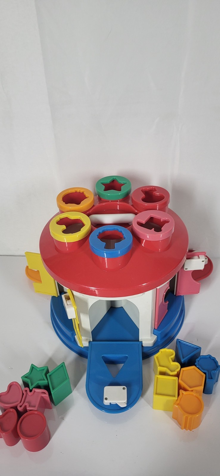 Battat Shape Sorter House Teaches Colors & Sorting Toy 6 Keys & 12 Blocks EUC