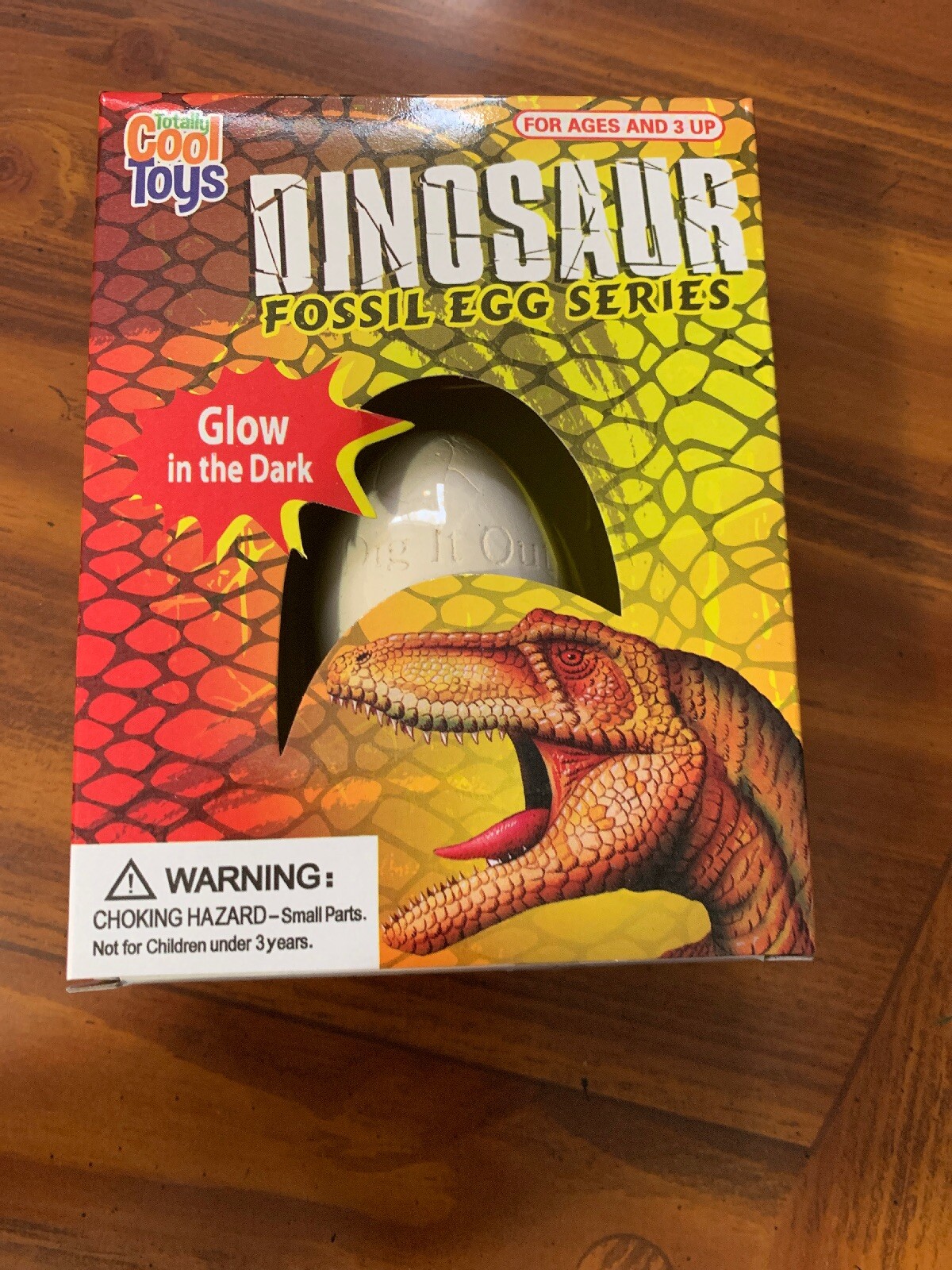 NEW! Dinosaur Egg Fossil Kit Dig Out Excavation/Glows In The Dark! Dig&Find TOY