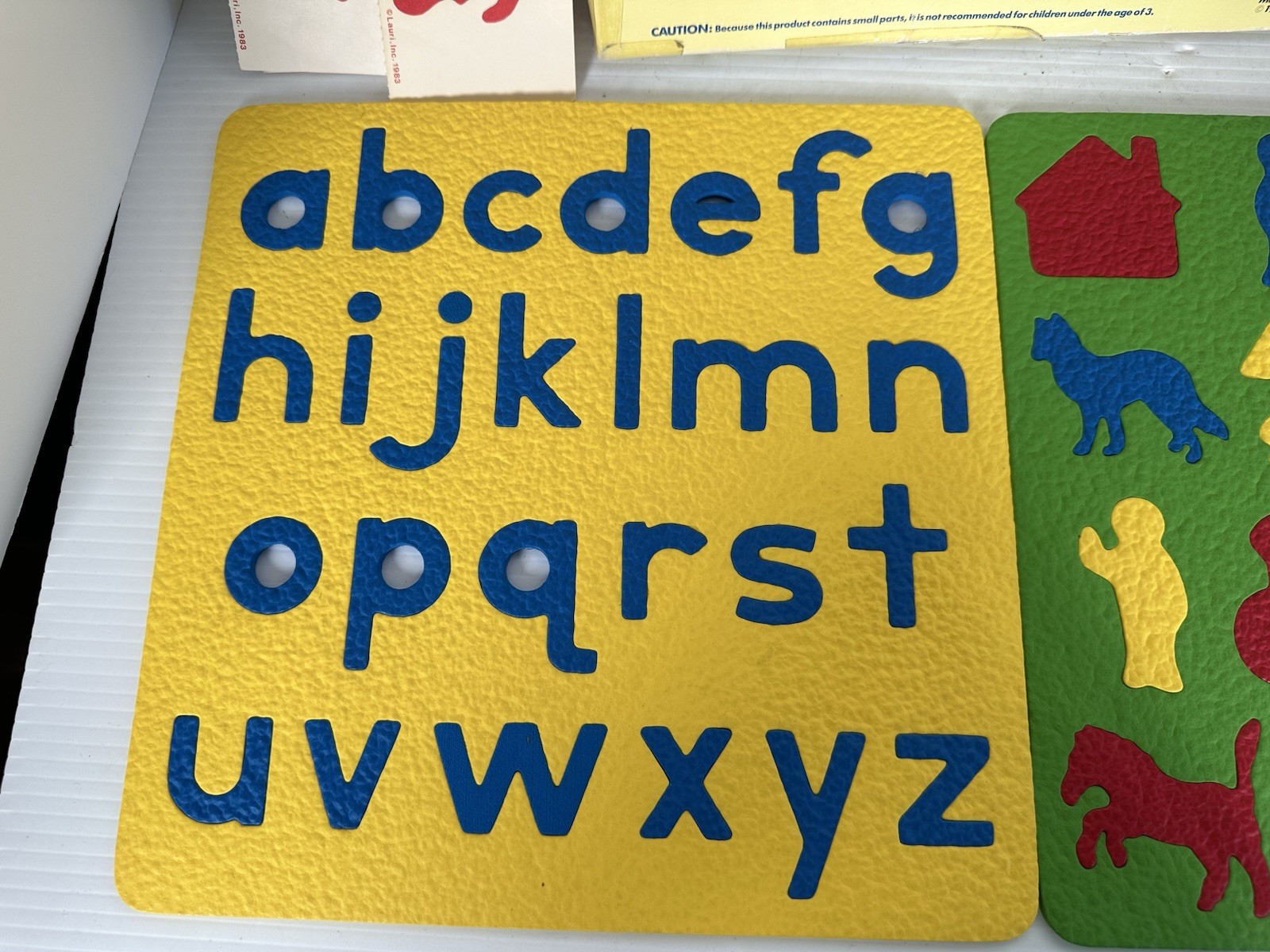 1983 Lauri Teaching Toys Crepe Rubber Puzzle Word Play Alphabet #2308 USA